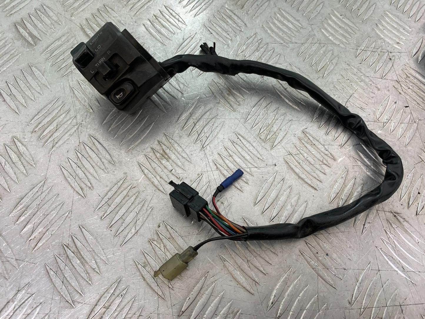 KAWASAKI ZZR1100 D LEFT SWITCH GEAR  YEAR 1993-2001 (CMB1189)