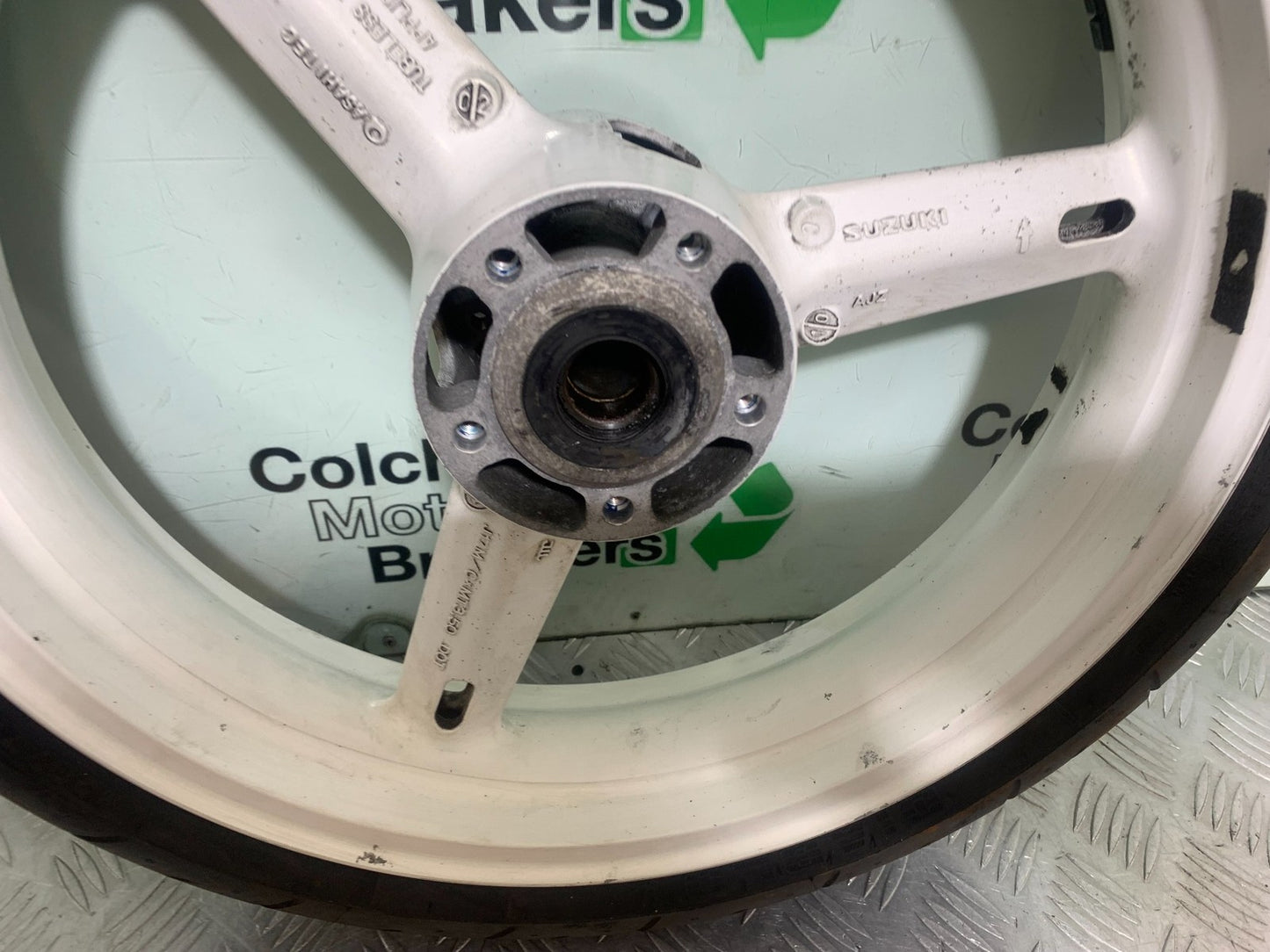 SUZUKI GSXR600 GSXR 600 K1 K2 K3 FRONT WHEEL  1999-03 (CMB1284)