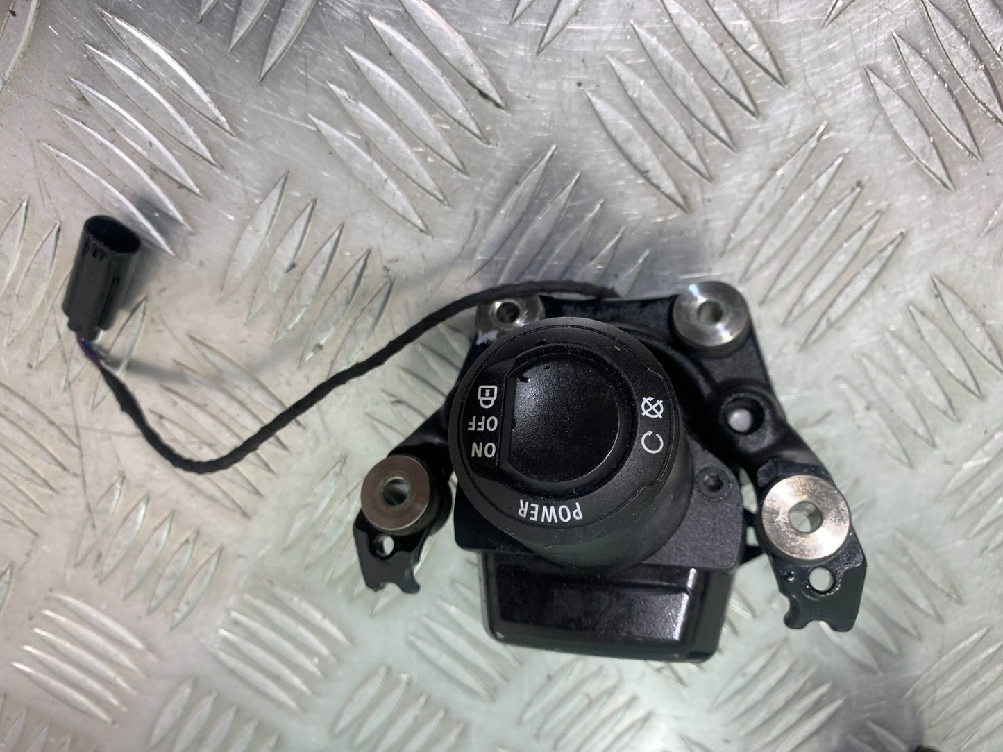 BMW M1000 R ECU LOCKS KEY  YEAR 2023-2024 (CMB1140)