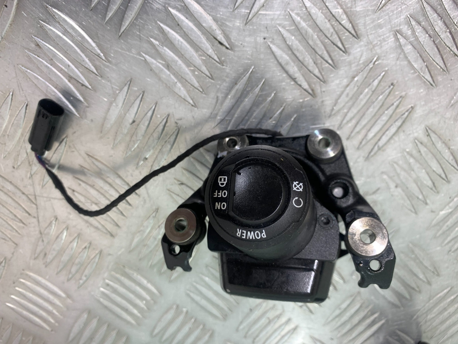 BMW M1000 R ECU LOCKS KEY  YEAR 2023-2024 (CMB1140)