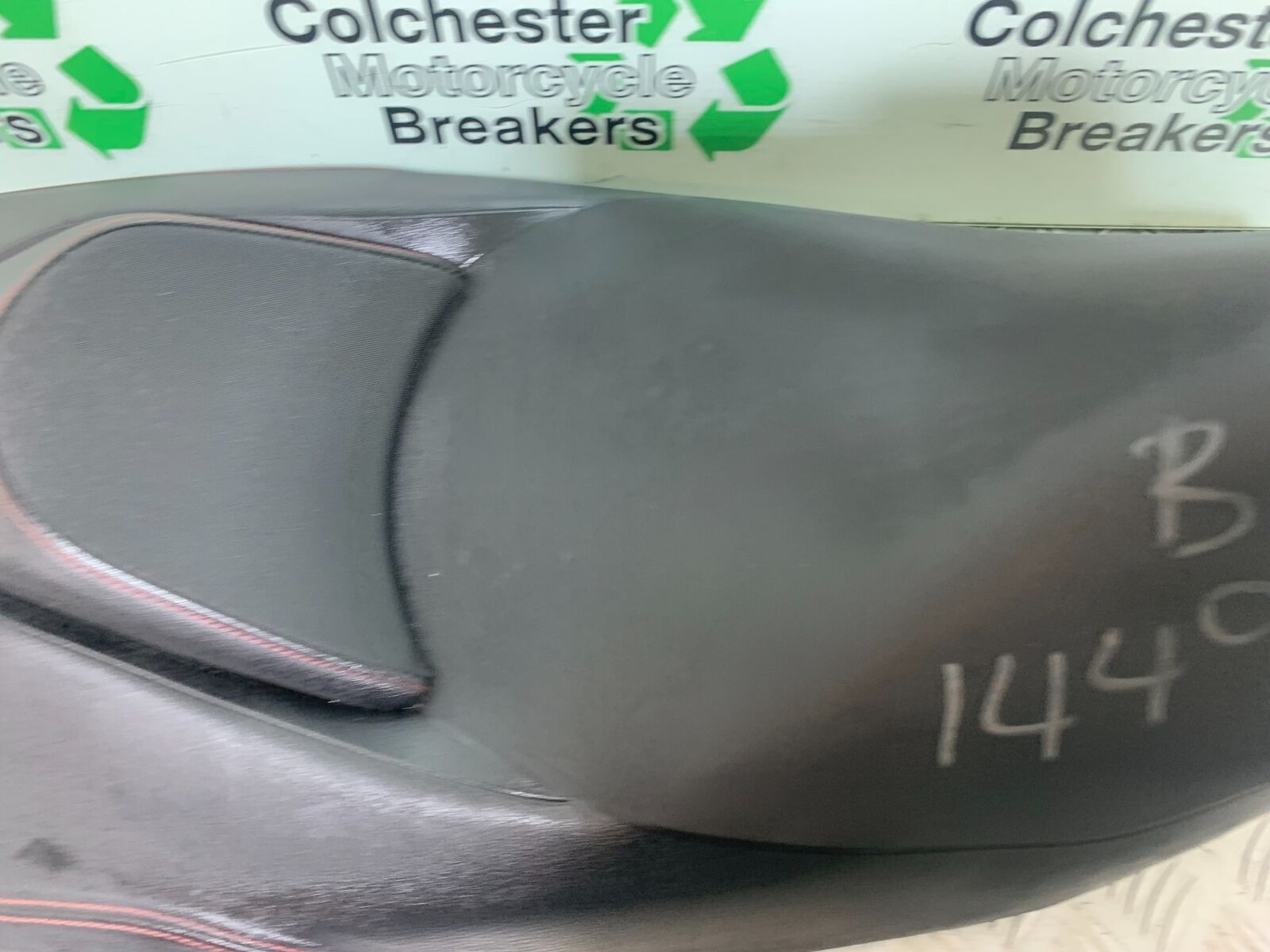 SUZUKI AN400 AN 400 BURGMAN SEAT YEAR 2017-2024 (CMB1118)