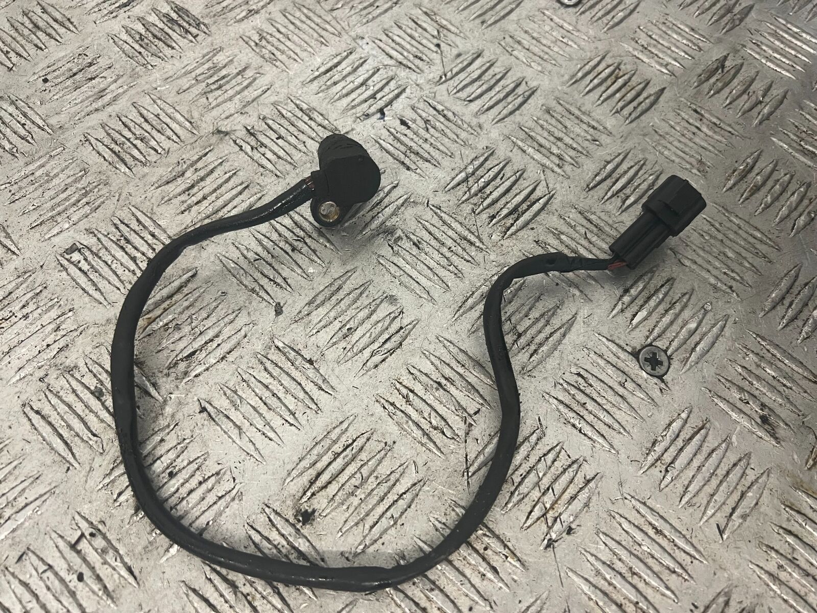 TRIUMPH 1050 SPRINT PICK UP SENSOR   YEAR 2004-2007 (STOCK 888)