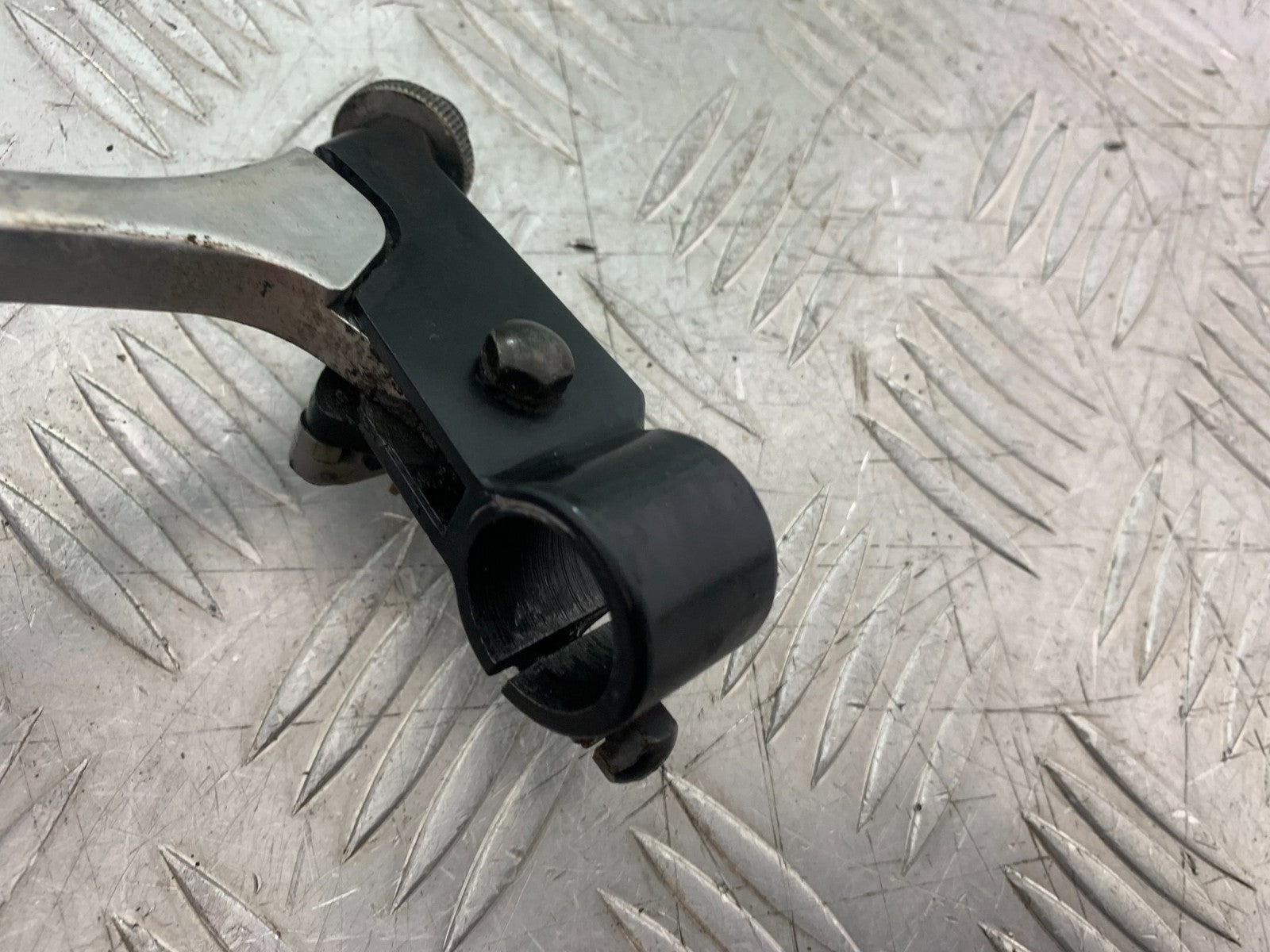 SUZUKI GSF600 GSF 600 BANDIT CLUTCH LEVER AND BRACKET  2000-2004 (CMB1269)