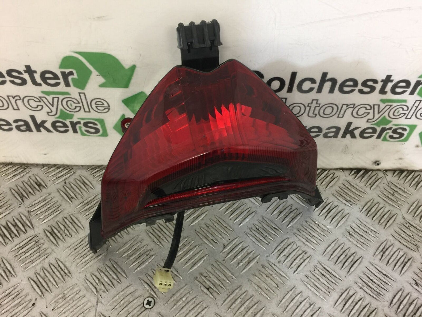 SUZUKI GSF1250 GSF 1250 K8 REAR LIGHT  YEAR 2009
