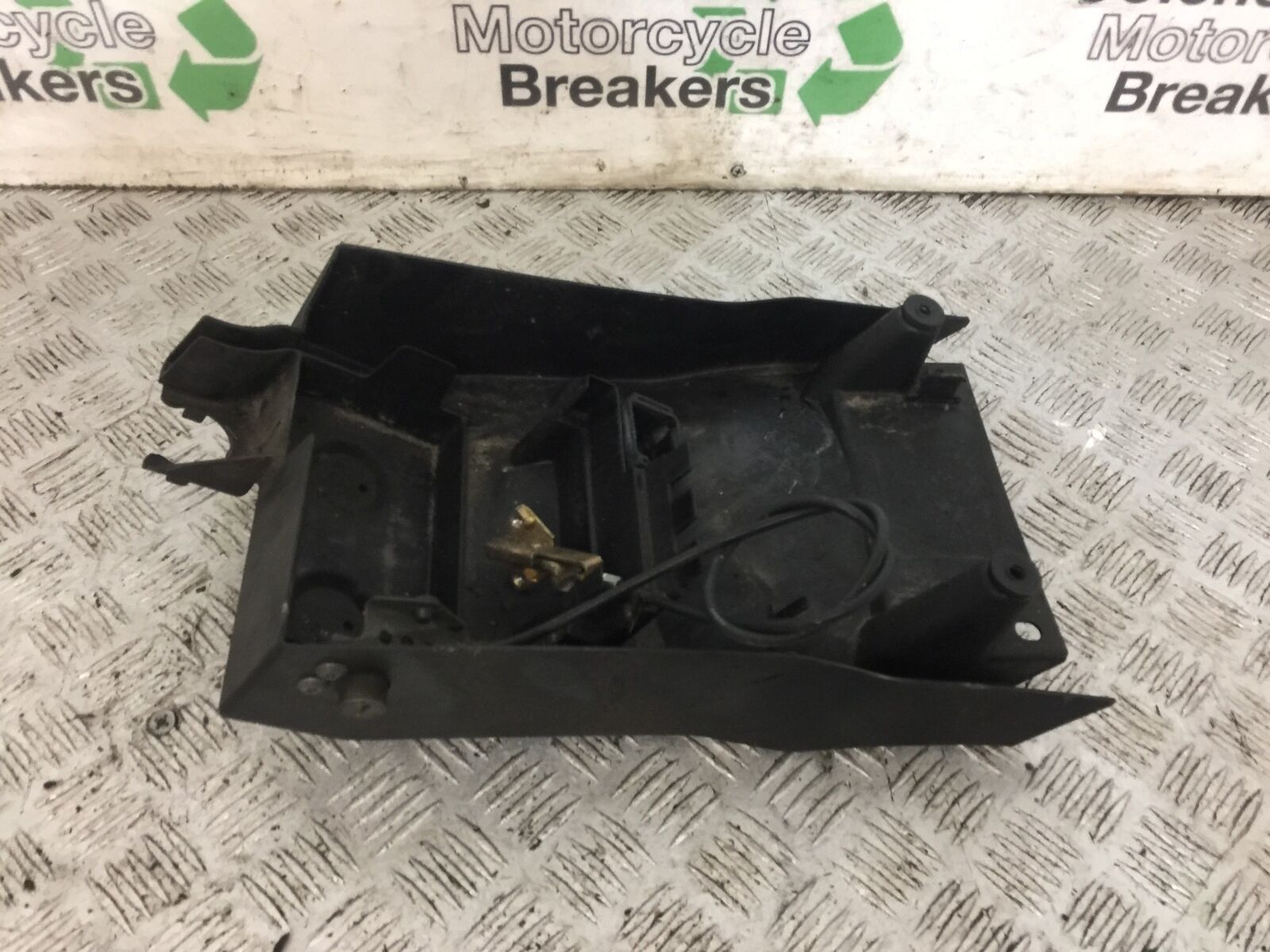 KAWASAKI ZX6R ZX636 B1H UNDERTRAY YEAR 2003 2004 (STOCK 788)