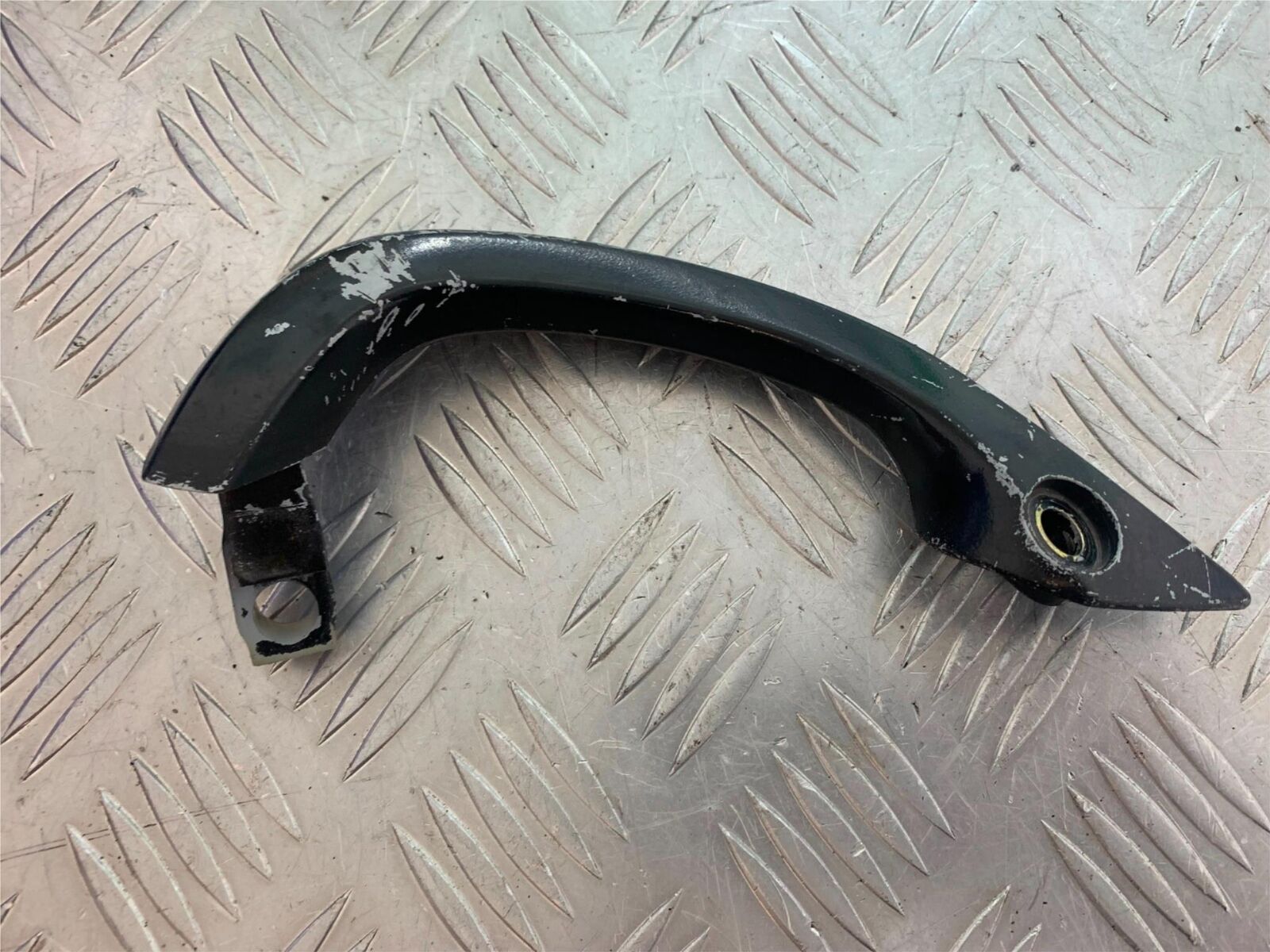 KAWASAKI ZX6R ZX6 J RIGHT GRAB RAIL  YEAR 2000 (CMB1129)