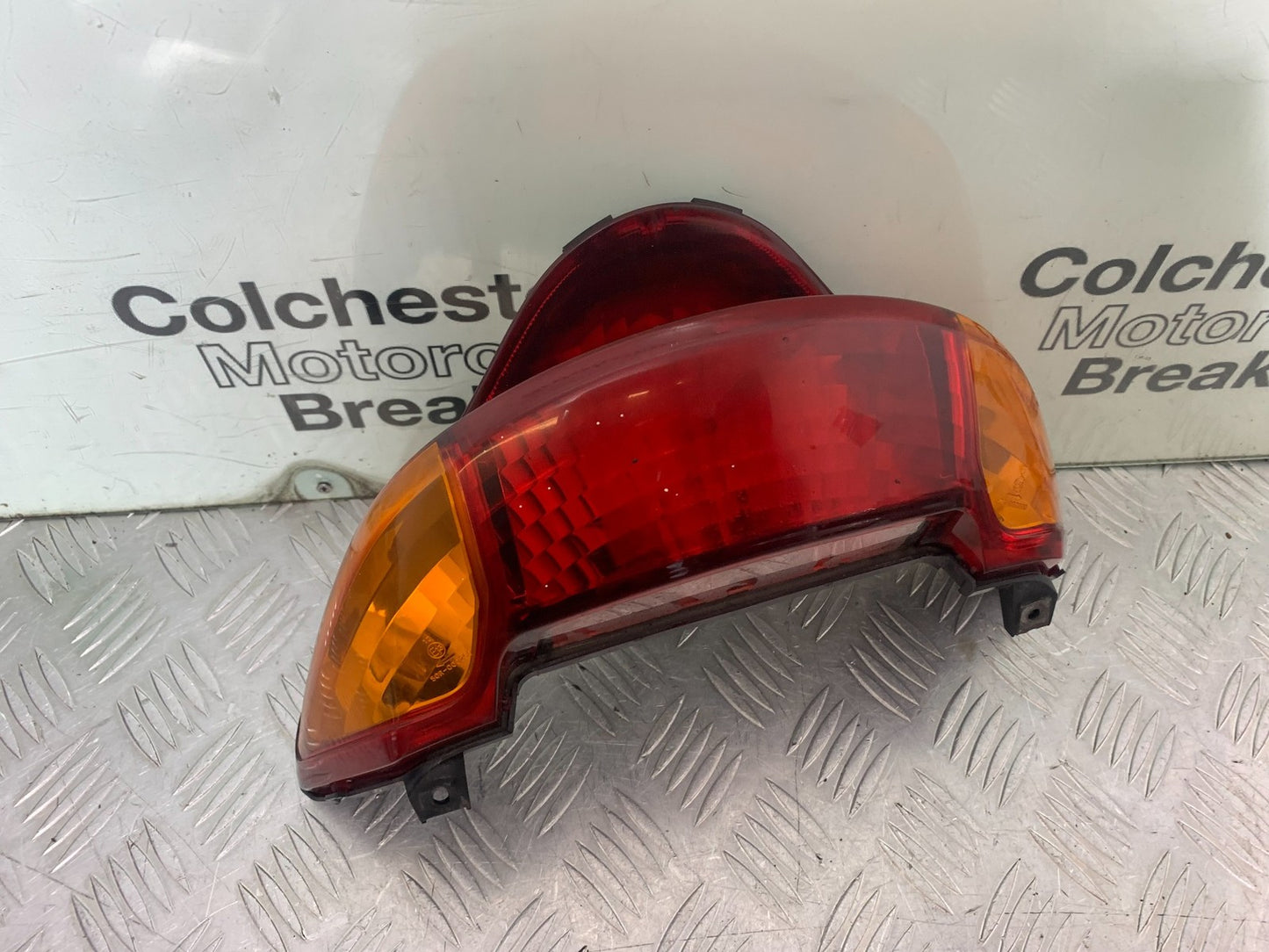 HONDA VFR800 PRE V-TEC REAR LIGHT  YEAR 1998-2001 (CMB1233)