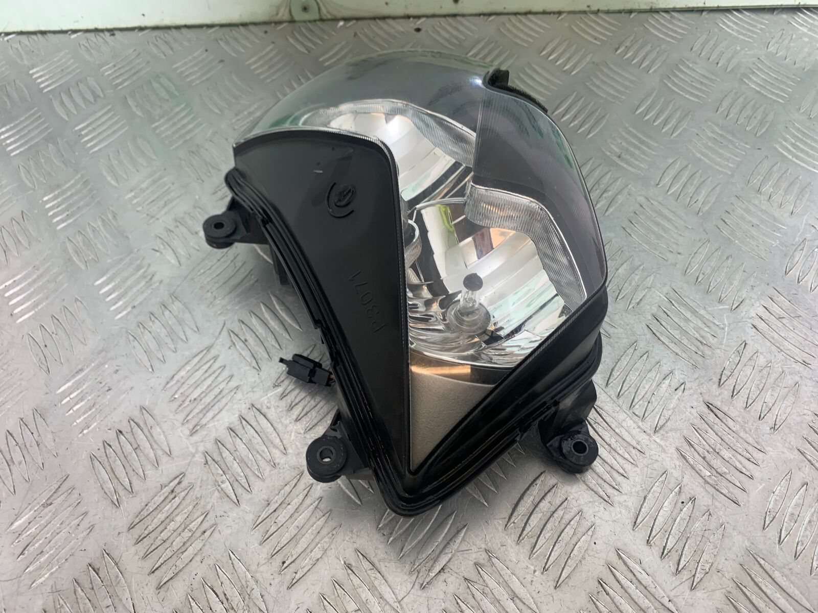 KAWASAKI ER6 F HEADLIGHT   YEAR 2005-2008 (CMB1098)