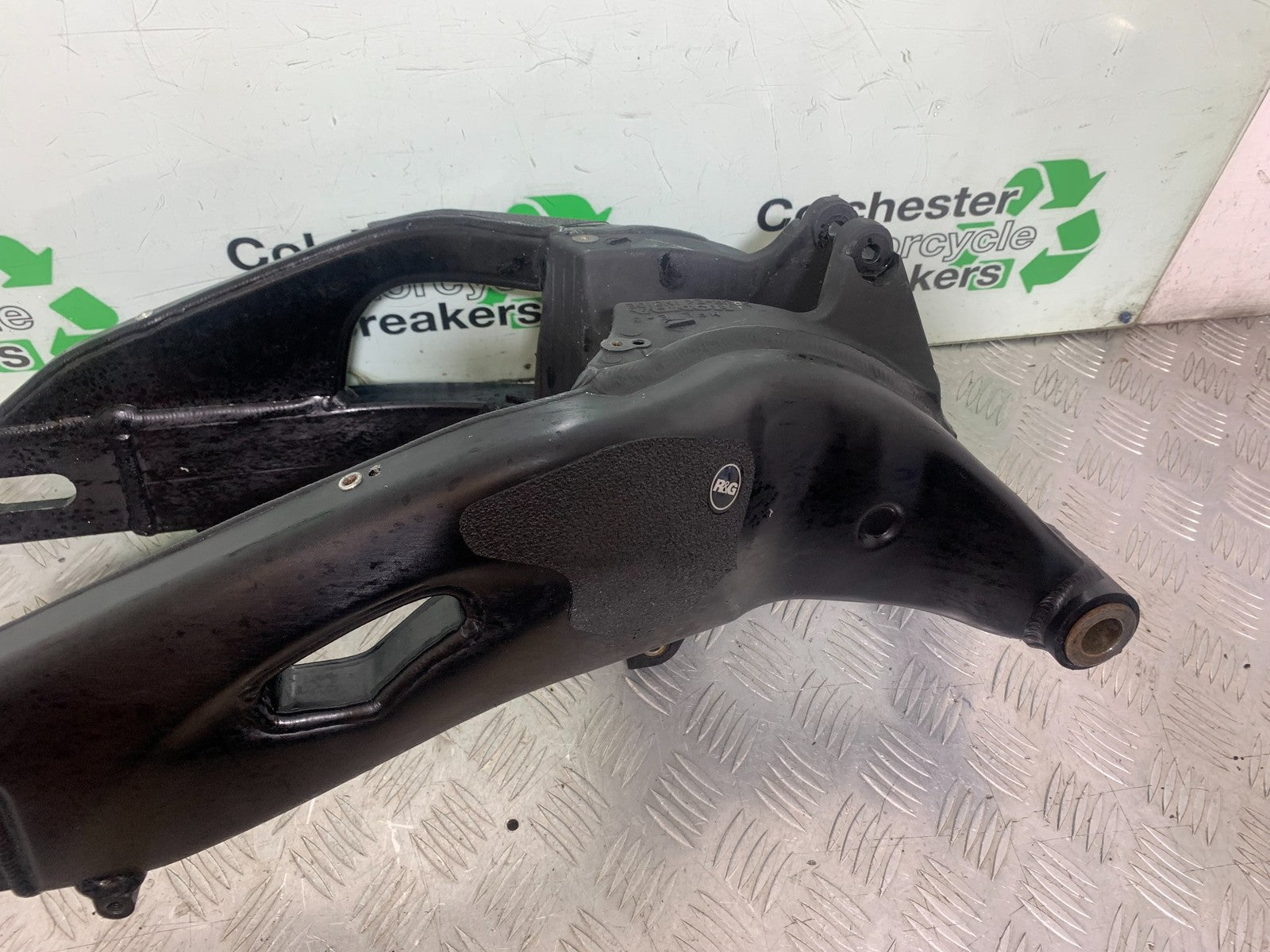 HONDA CBR1000 rr FIREBLADE SWINGARM  YEAR 2012-2016 (CMB1198)