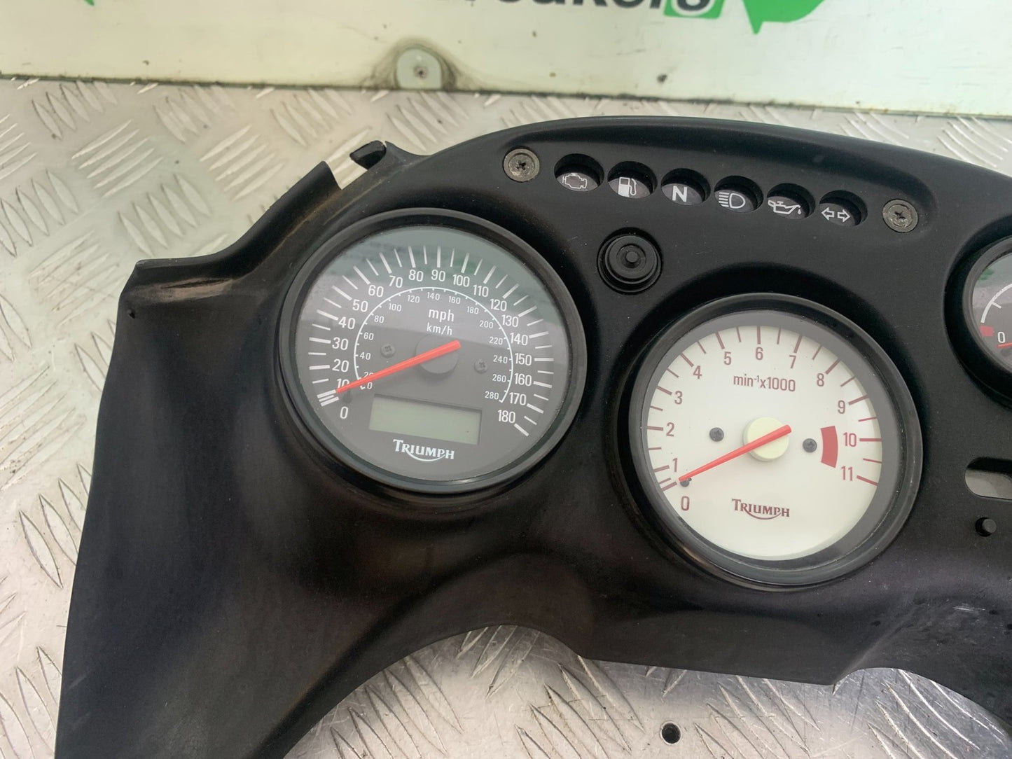 TRIUMPH 955i SPRINT ST CLOCKS SPEEDO DASH  1999-2004 (CMB1176)