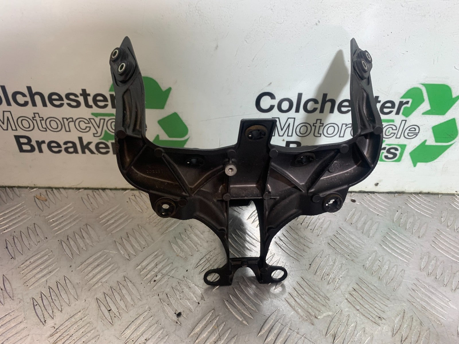 YAMAHA YZF R1 14 B BIG BANG FRONT SUBFRAME 2009-14 (CMB1175)