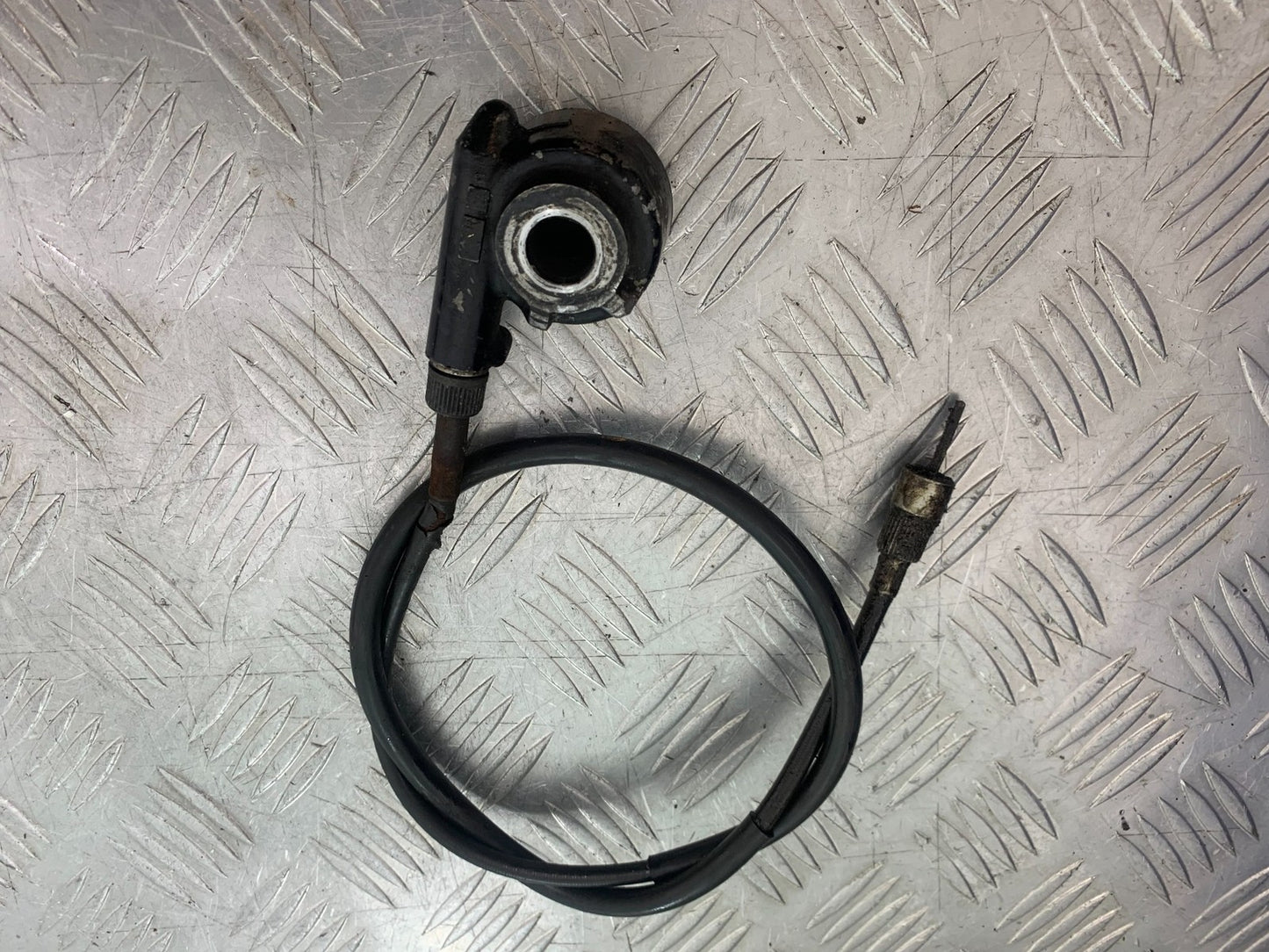 KAWASAKI GPZ600 GPZ 600 SPEEDO DRIVE & CABLE  YEAR 1988-90 (CMB1258)