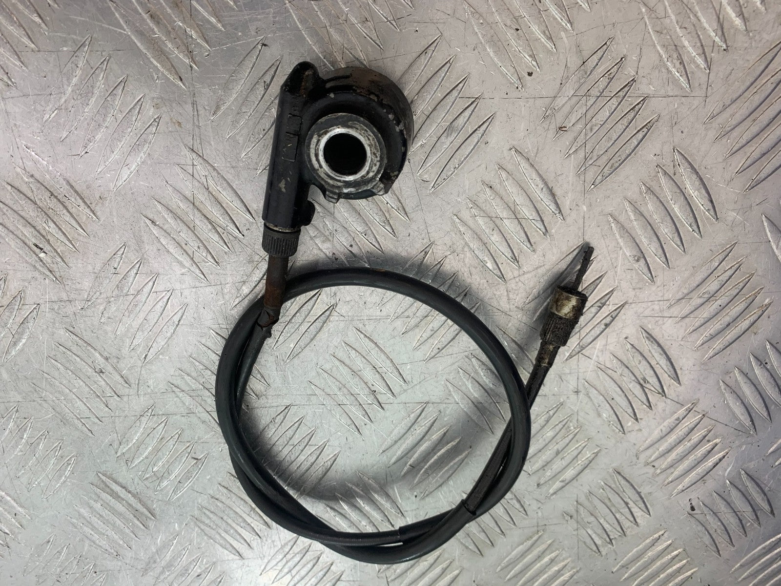 KAWASAKI GPZ600 GPZ 600 SPEEDO DRIVE & CABLE  YEAR 1988-90 (CMB1258)