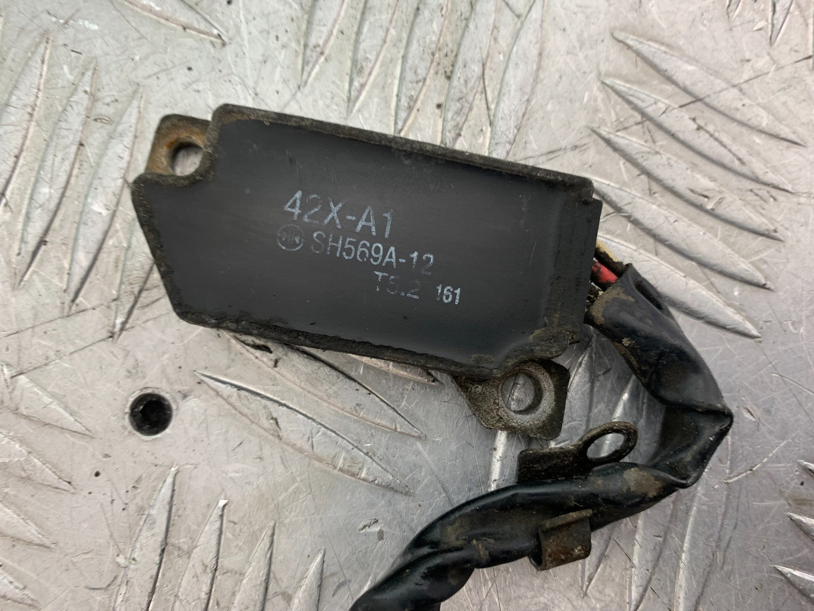 YAMAHA XV1100 XV 1100 VIRAGO REGULATOR   1990-1999 (CMB1243)