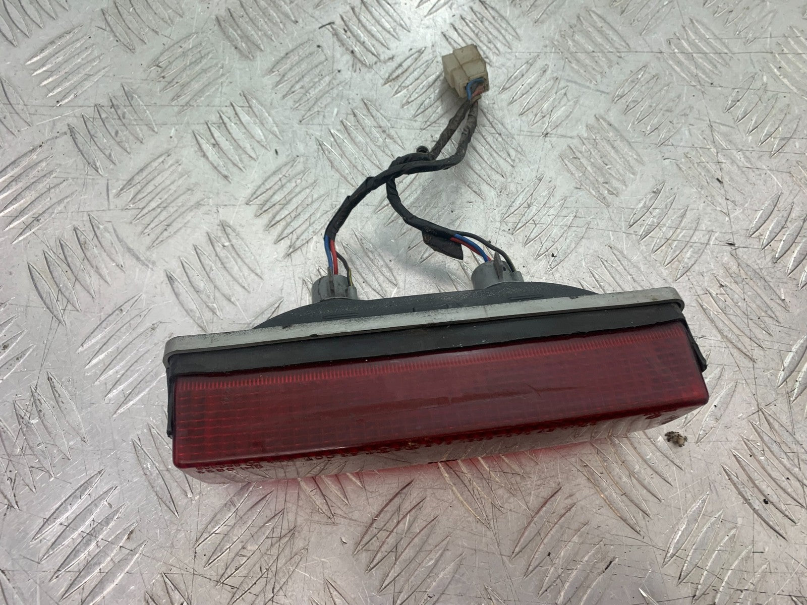 KAWASAKI GPZ600 GPZ 600 REAR LIGHT  YEAR 1988-90 (CMB1258)