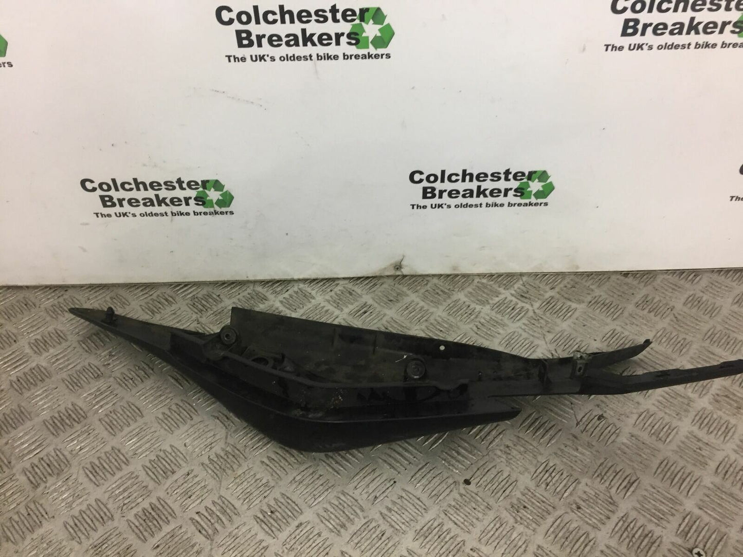 HONDA CBR125 CBR 125 LEFT SEAT PANEL    YEAR 2011-2014
