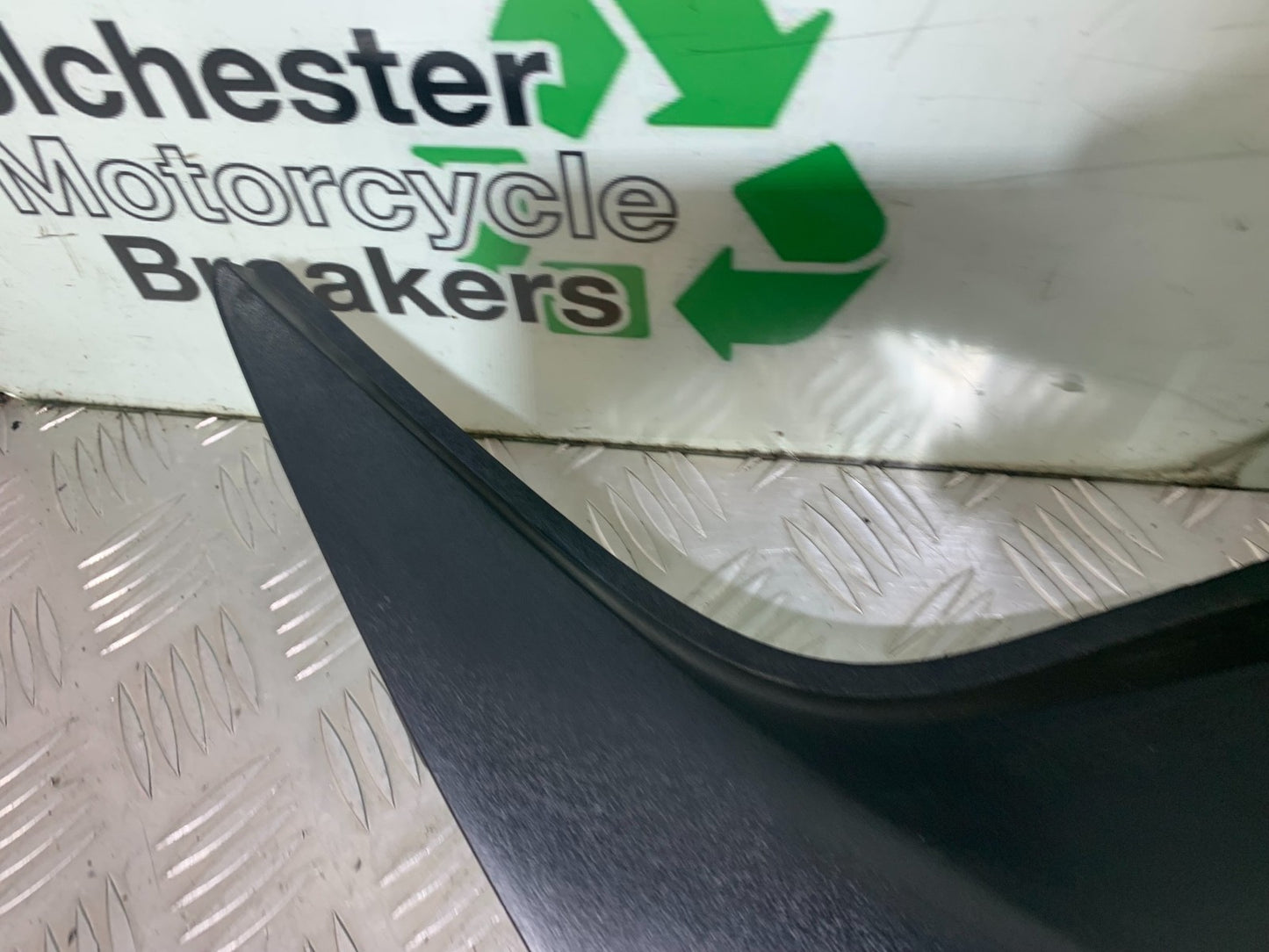 HONDA NT650 V DEAUVILLE RIGHT SEAT PANEL  YEAR 1998-01 (CMB1320)