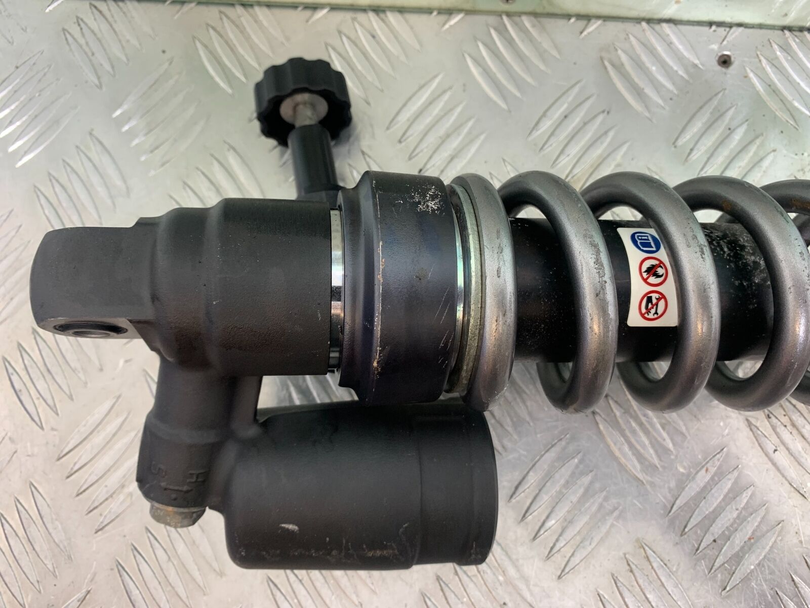 HONDA CRF1000 (DCT) AFRICA TWIN REAR SHOCK YEAR 2017 (CMB1030)