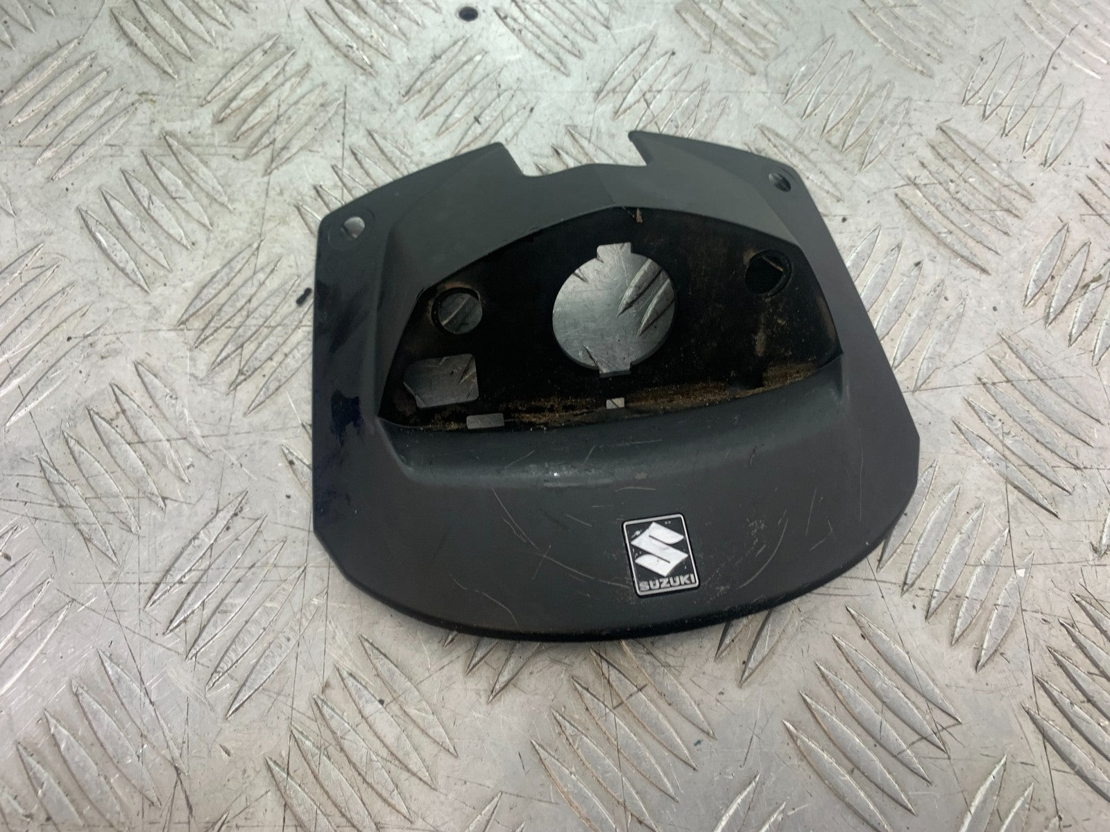 SUZUKI GSR600 GSR 600 IGNITION SWITCH COVER   2006-2010 (CMB1177)