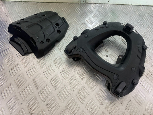 TRIUMPH TIGER 800 GIVI RACK AND COVER  YEAR 2011-2014 (CMB1113)