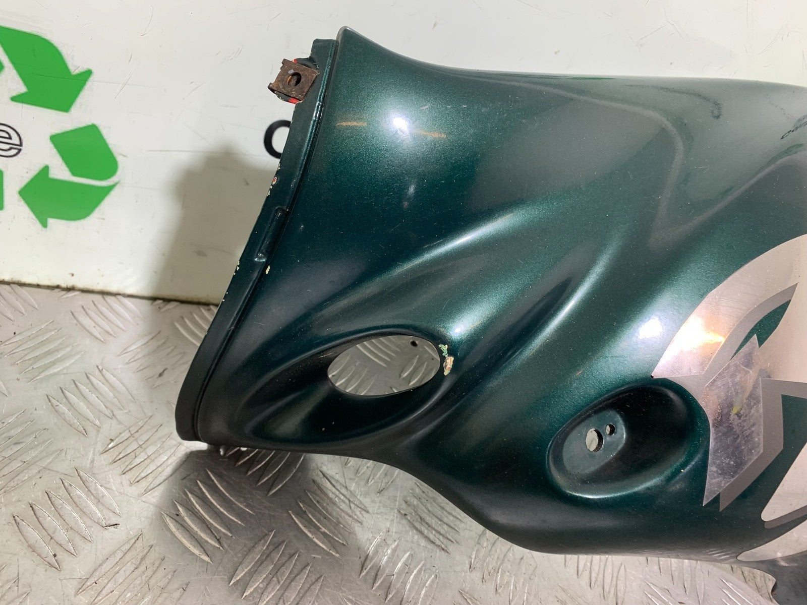 TRIUMPH 955I SPRINT RS LEFT FAIRING  YEAR 1999-03 (CMB1313)