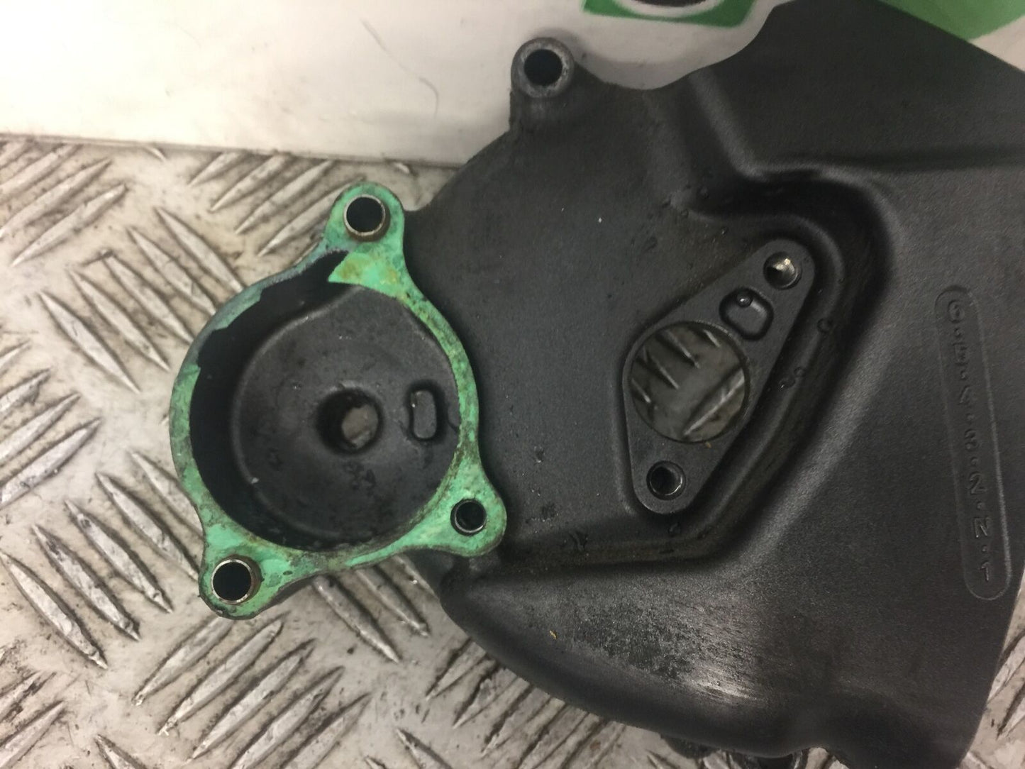 HONDA VFR800 VFR 800 V TEC SPROCKET COVER YEAR 2003 (ABS) STOCK 304