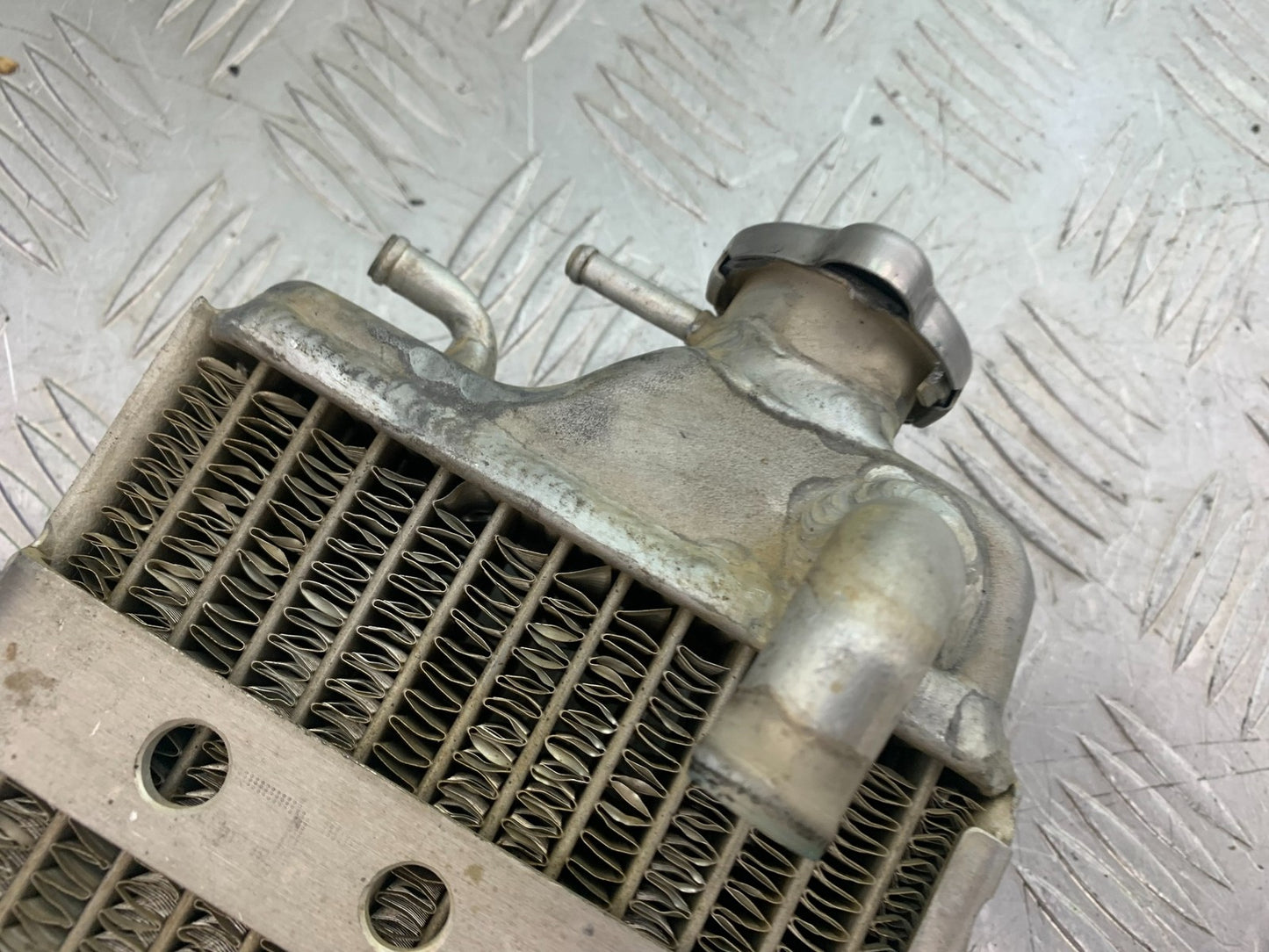 KAWASAKI KXF450 KXF 450 RIGHT  RADIATOR   YEAR 2013 CMB1217)