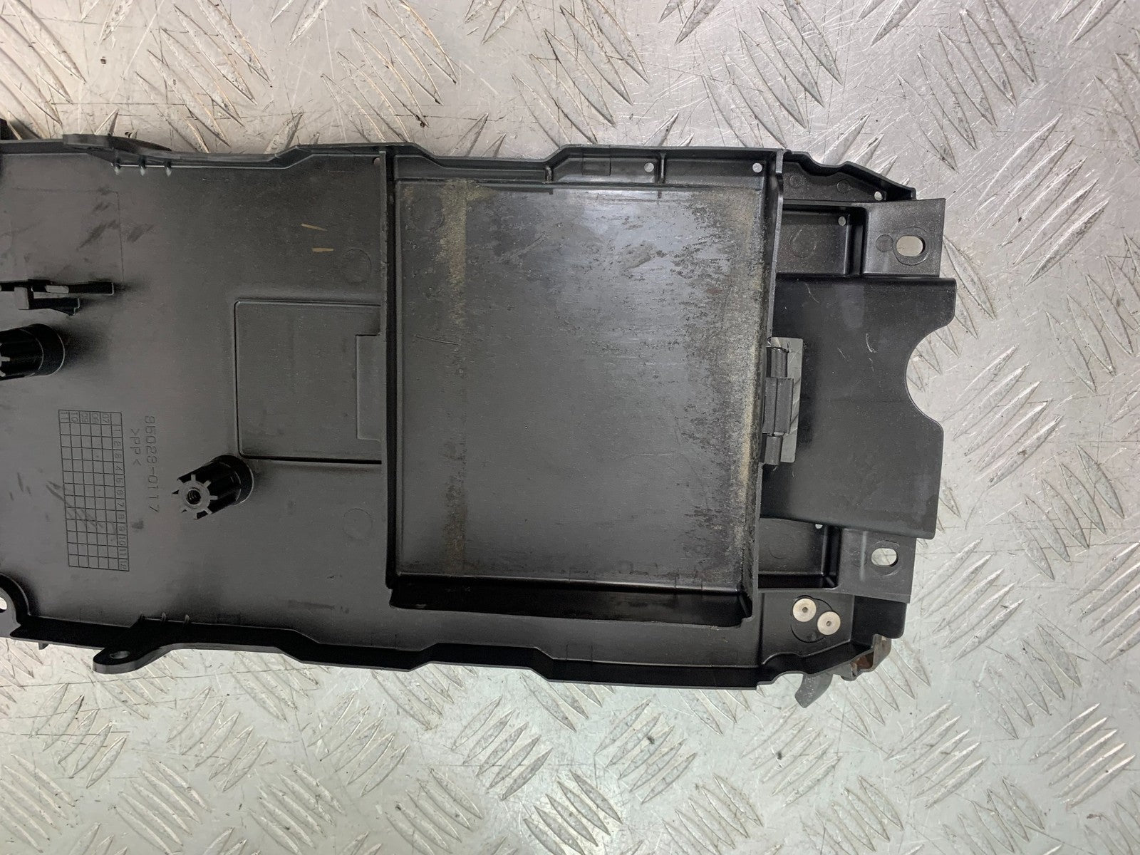 KAWASAKI ZX10R ZX10 R UNDERTRAY  2008-2010 (CMB1301)