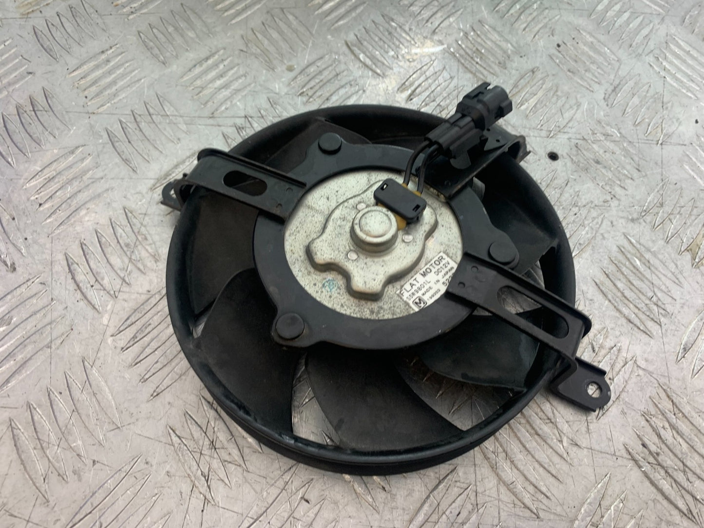 HONDA CBR1000 rr FIREBLADE RADIATOR FAN YEAR 2006 (CMB1220)