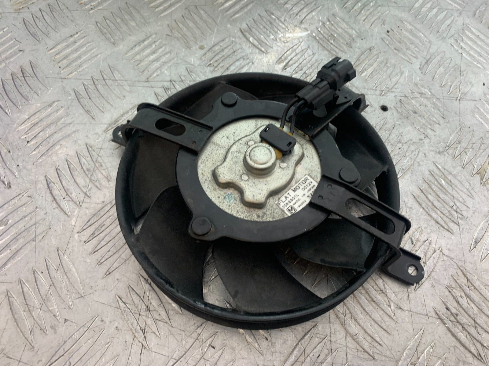 HONDA CBR1000 rr FIREBLADE RADIATOR FAN YEAR 2006 (CMB1220)