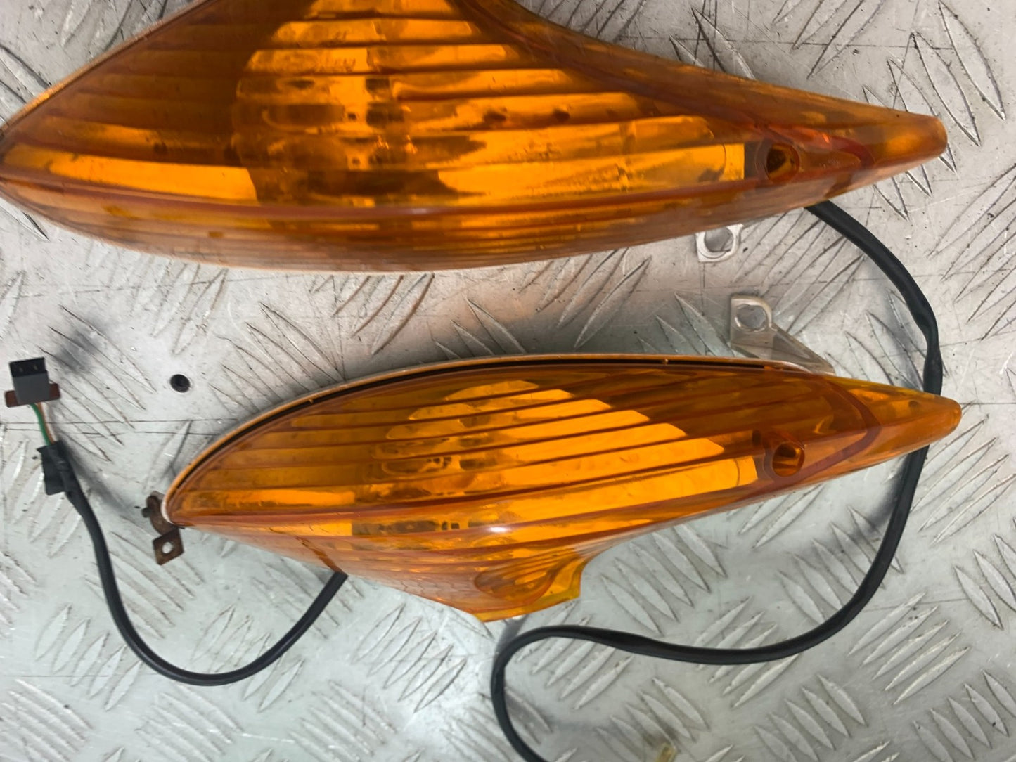 HONDA XL125 VARADERO REAR INDICATORS  YEAR 2001-2006  (CMB1210)