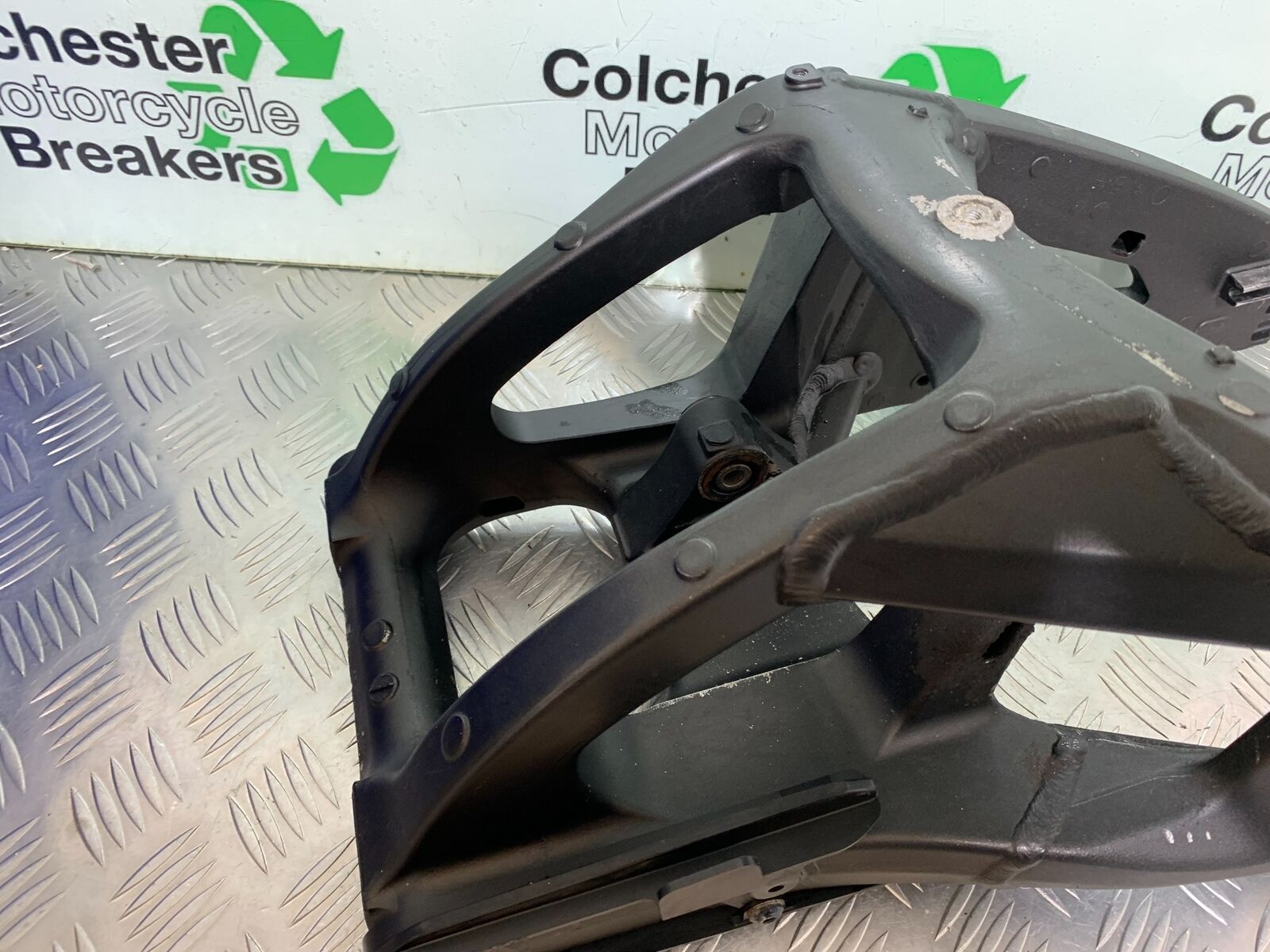 KAWASAKI ZX10R ZX 10R SWINGARM YEAR 2016-2020 (CMB1015)