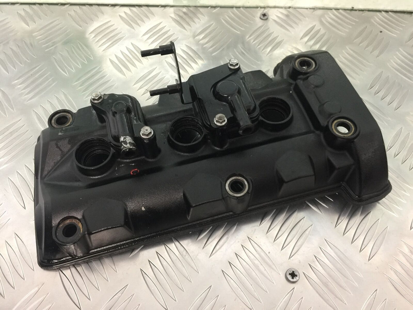 TRIUMPH TIGER 800 XRT ROCKER COVER YEAR 2015-2017  (STOCK 920)