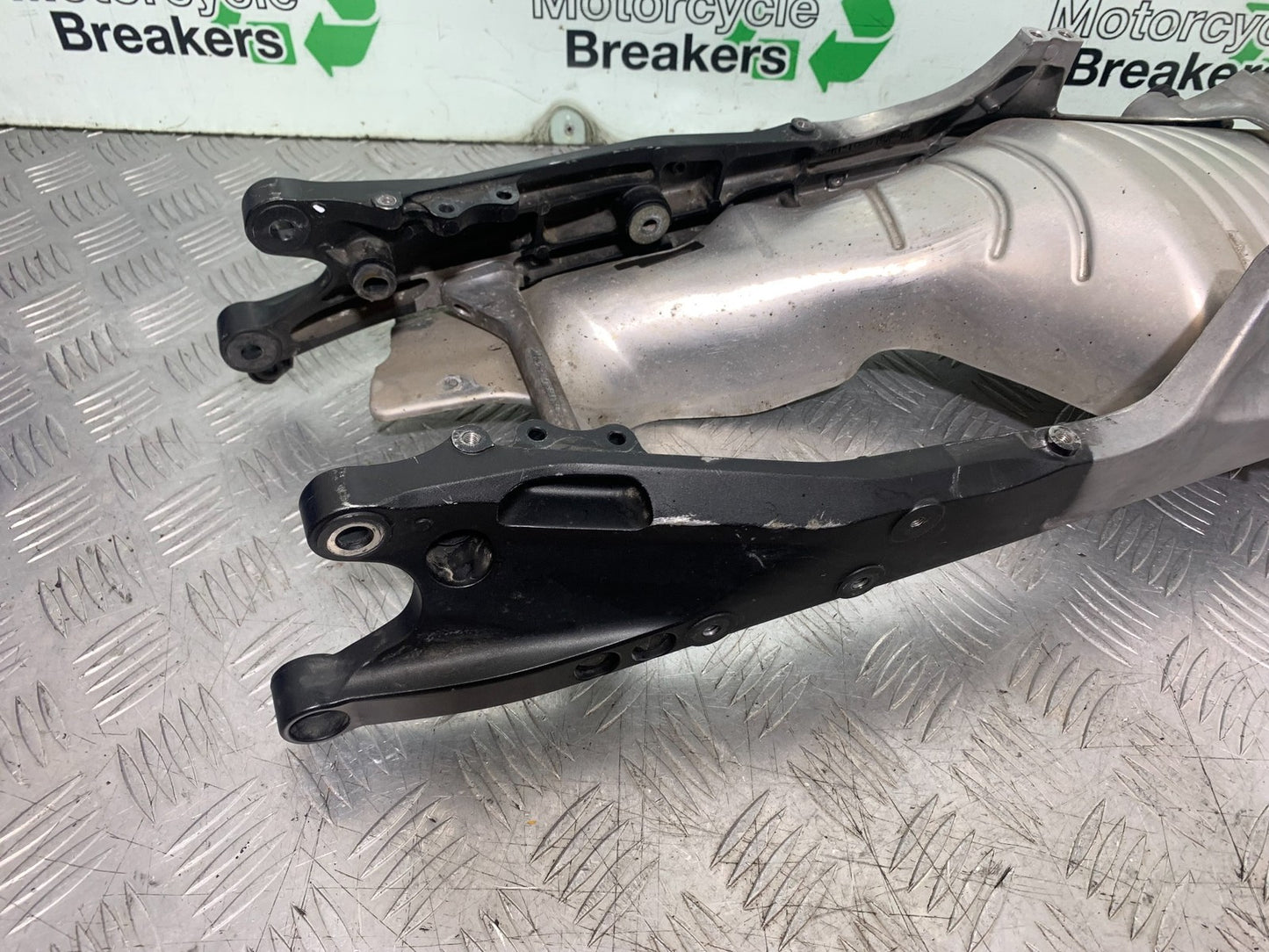 HONDA CBR1000 rr FIREBLADE REAR SUBFRAME YEAR 2006 (CMB1220)