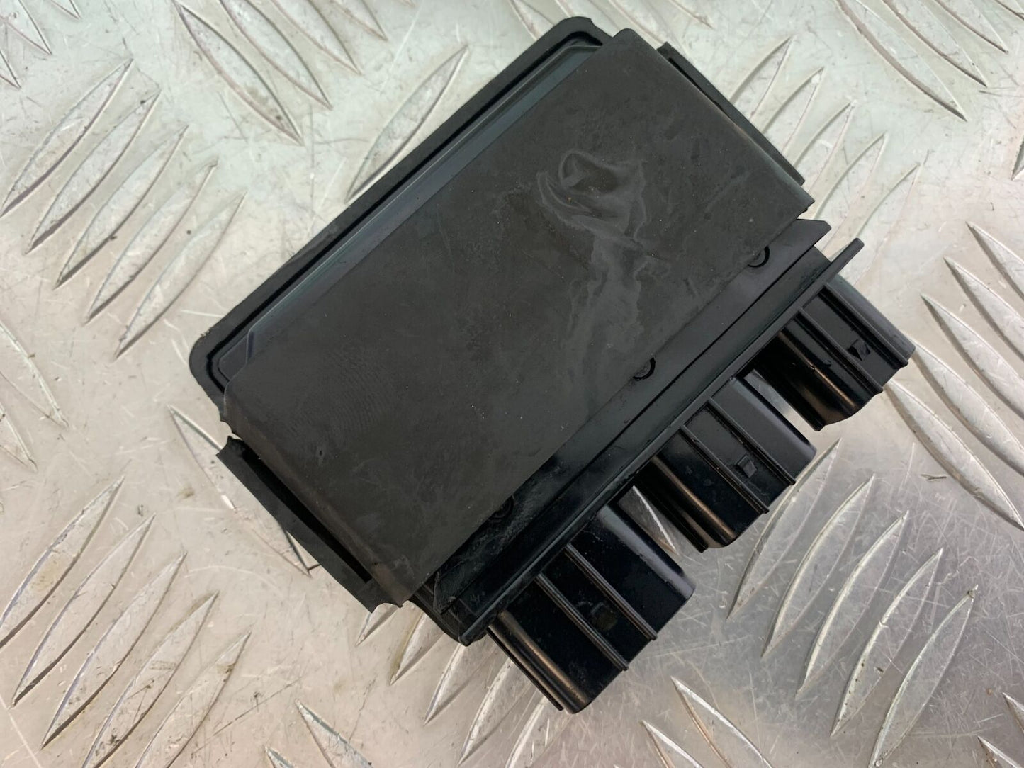 KAWASAKI NINJA 650 MAIN RELAY FUES BOX  YEAR 2017-2019 (CMB1018)
