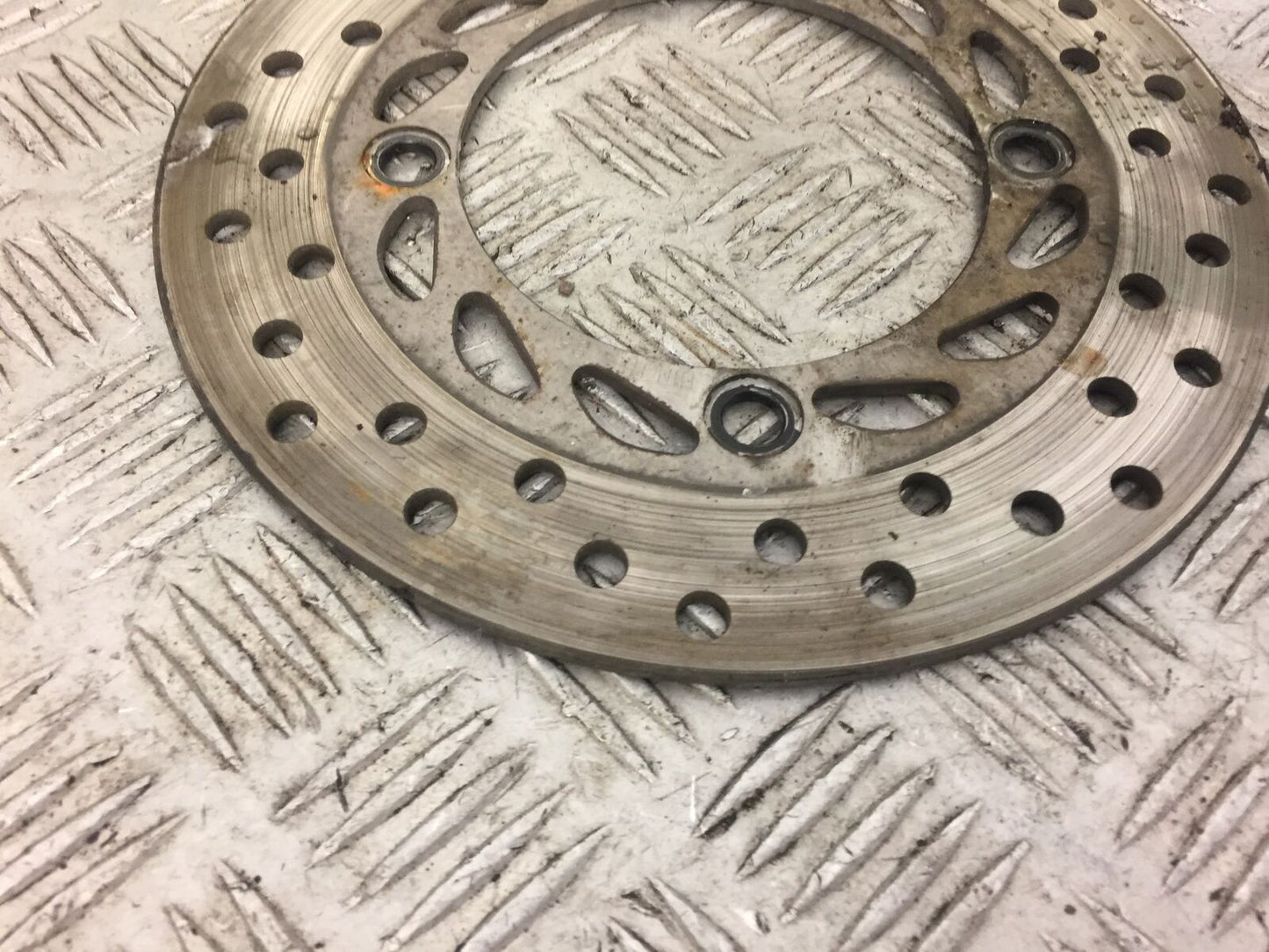 HONDA CBR125 CBR 125 REAR BRAKE DISC  YEAR 2011-2017 (STOCK 466)