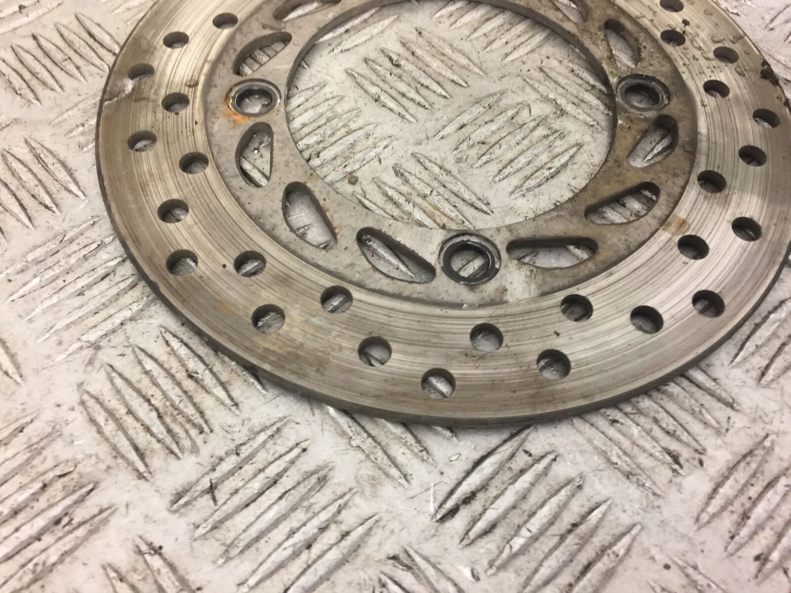 HONDA CBR125 CBR 125 REAR BRAKE DISC  YEAR 2011-2017 (STOCK 466)