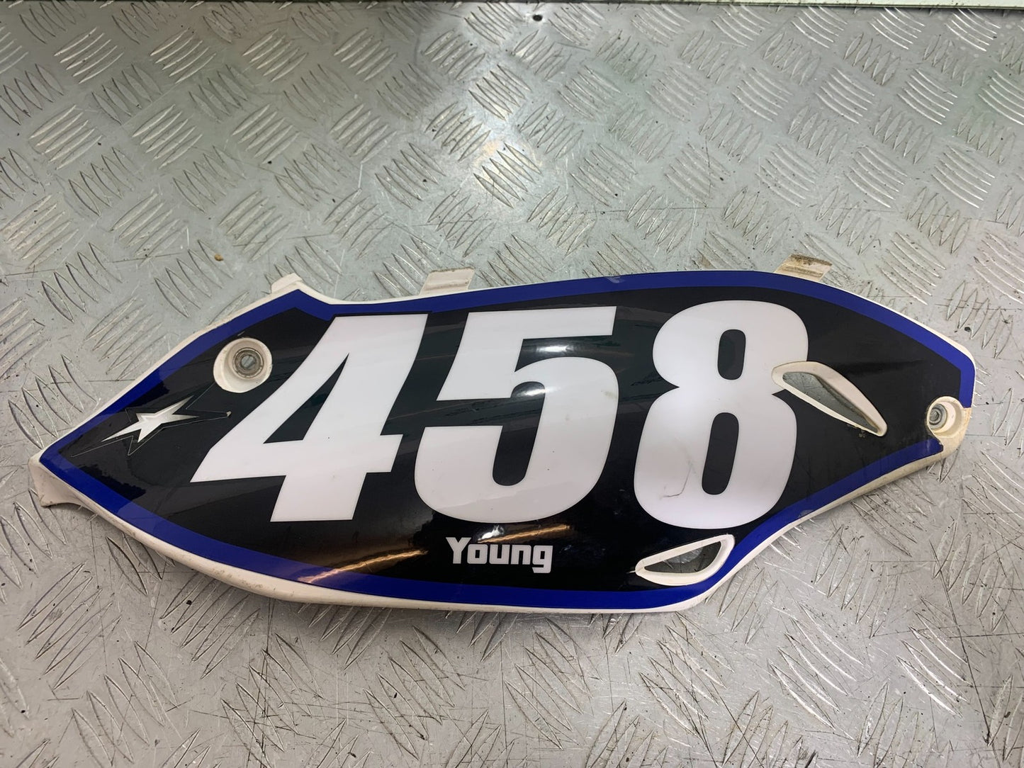 KAWASAKI KXF450 KXF 450 LEFT SEAT PANEL  YEAR 2013 CMB1217)