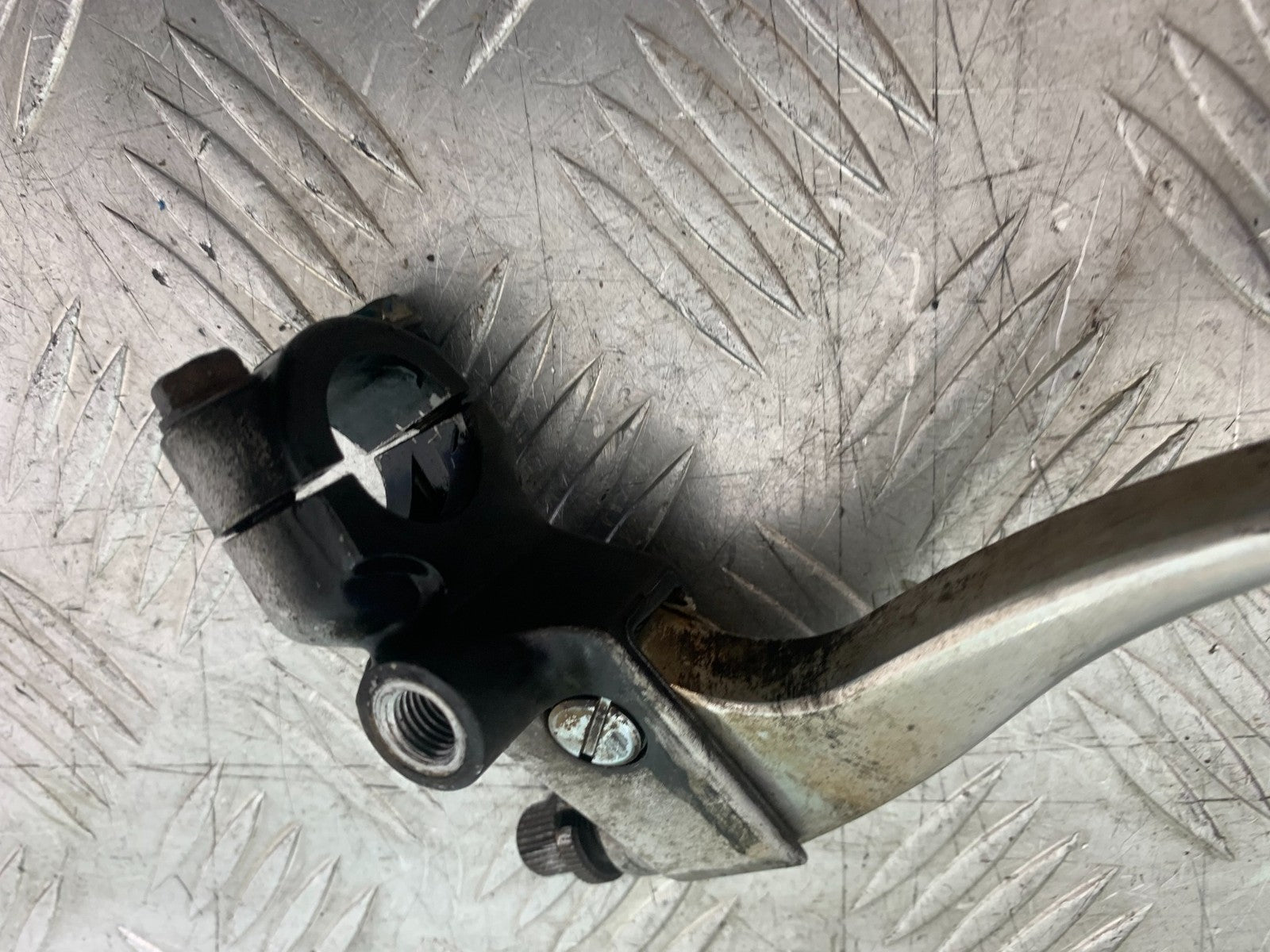 HONDA CB500 F CB500F CLUTCH LEVER AND BRACKET YEAR 2013-2015  (CMB1235)