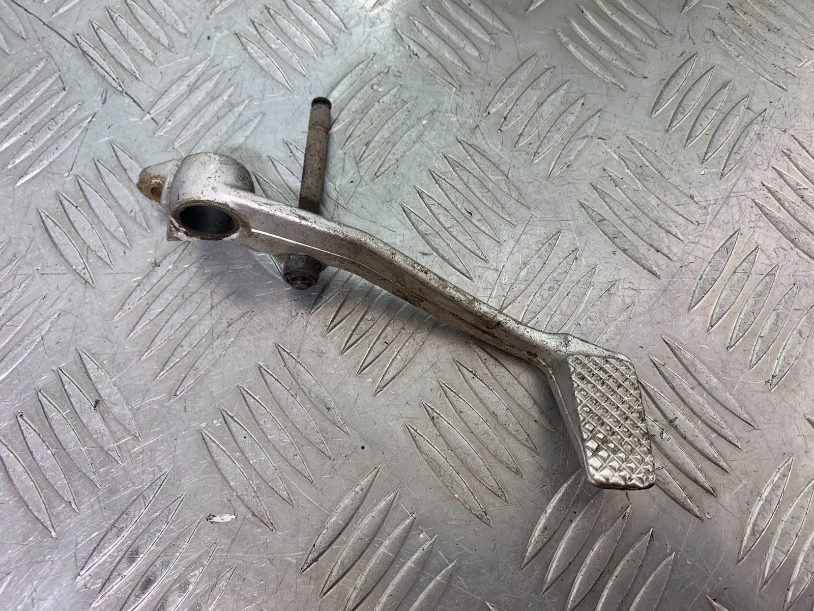 YAMAHA XJR1300 XJR 1300 REAR BRAKE PEDAL  YEAR  1999-2003 (CMB1119)
