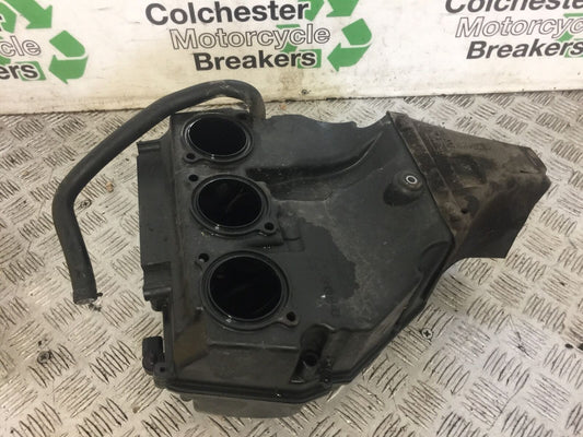 TRIUMPH 675 STREET TRIPLE AIRBOX  YEAR 2016 (STOCK 674)