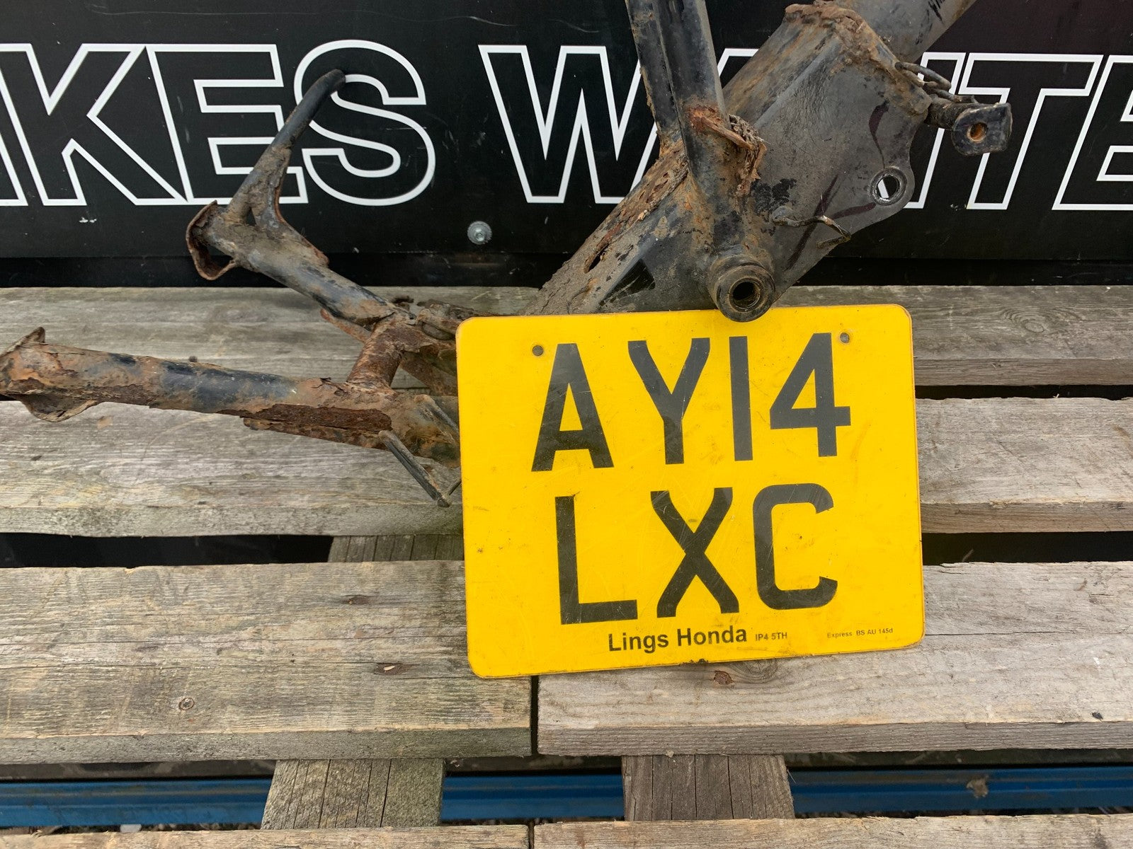 HONDA CBF125 CBF 125 FRAME REG LOG BOOK  YEAR 2009-14 (CMB1182)