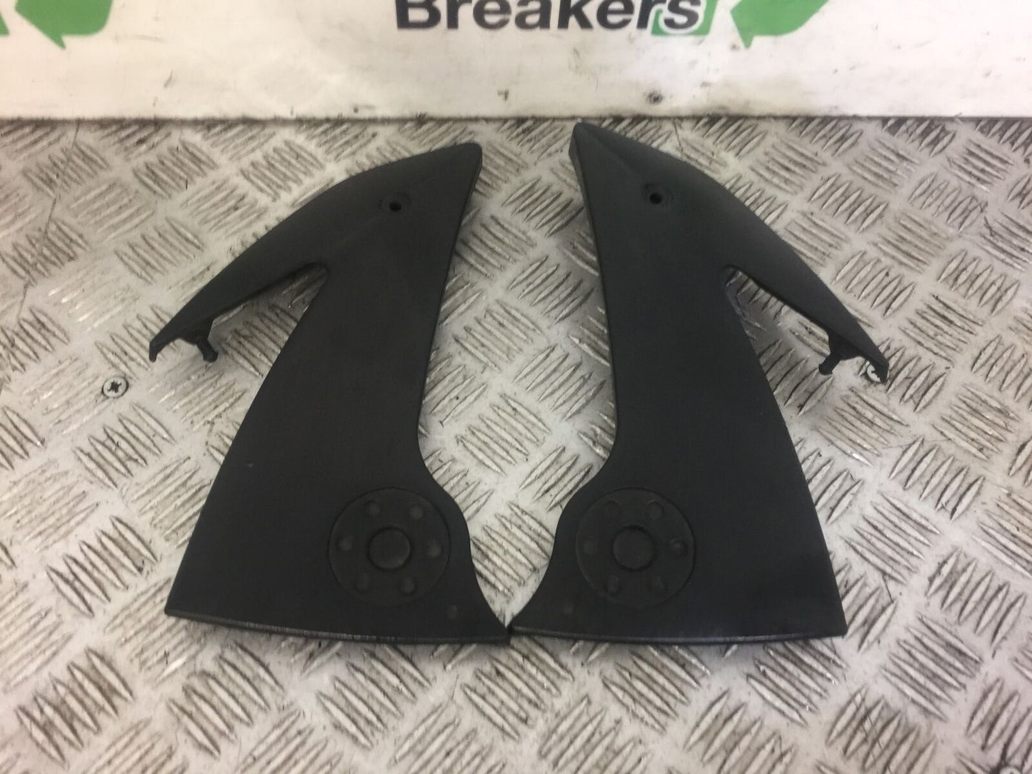 KAWASAKI ER6 F LEFT AND RIGHT FRAME INFILLS  YEAR 2006-2008 STOCK 401)