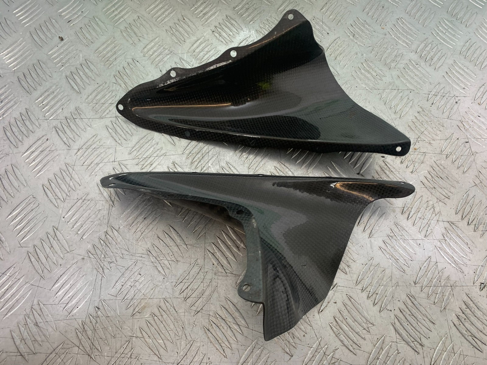 APRILIA RSV1000 R FACTORY LEFT & RIGHT CARBON AIR DUCTS   2004-09 (CMB1203)