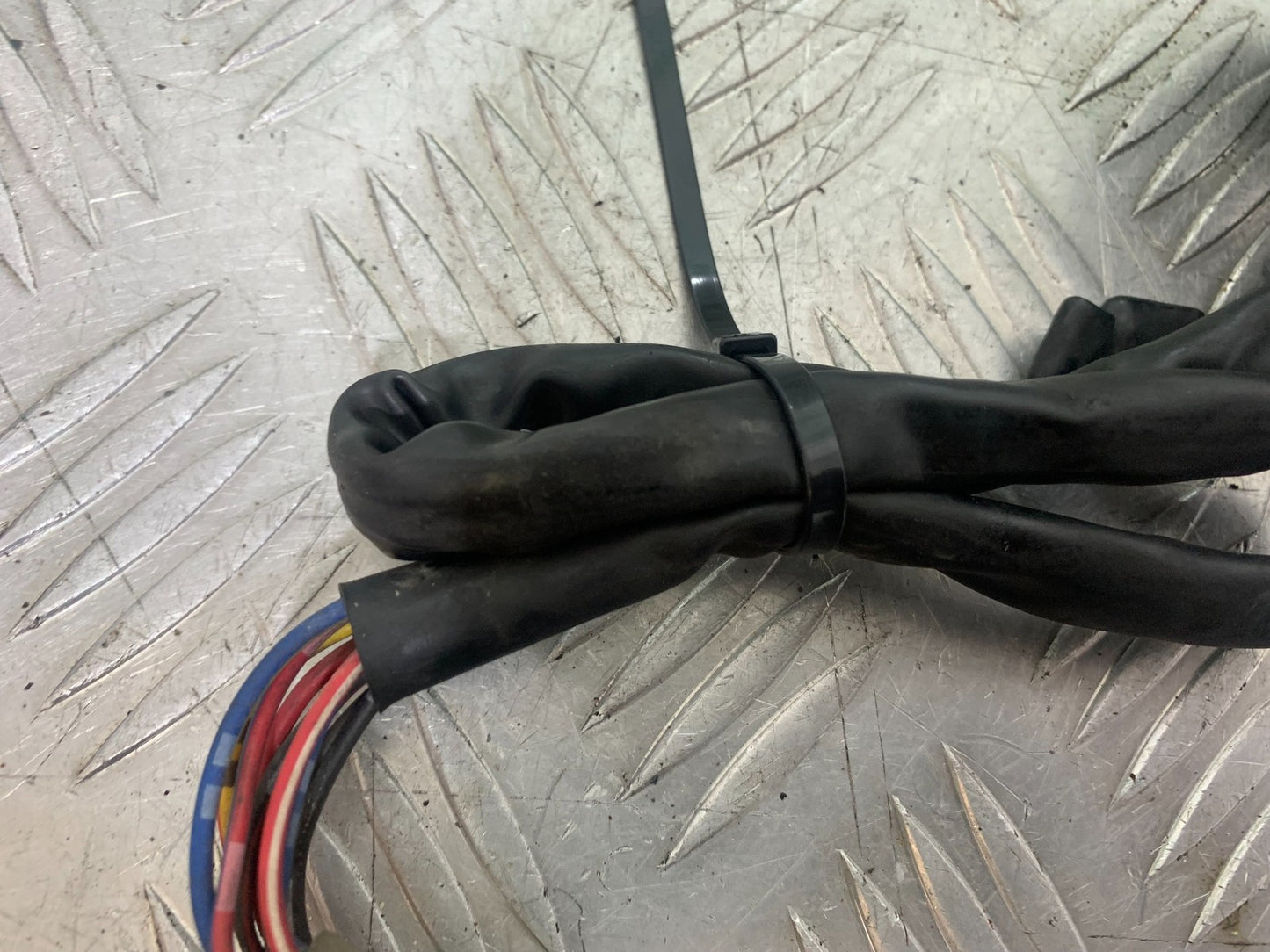 KAWASAKI ZX6R ZX6 F RIGHT SWITCH GEAR  YEAR 1995-1997 (CMB1169)