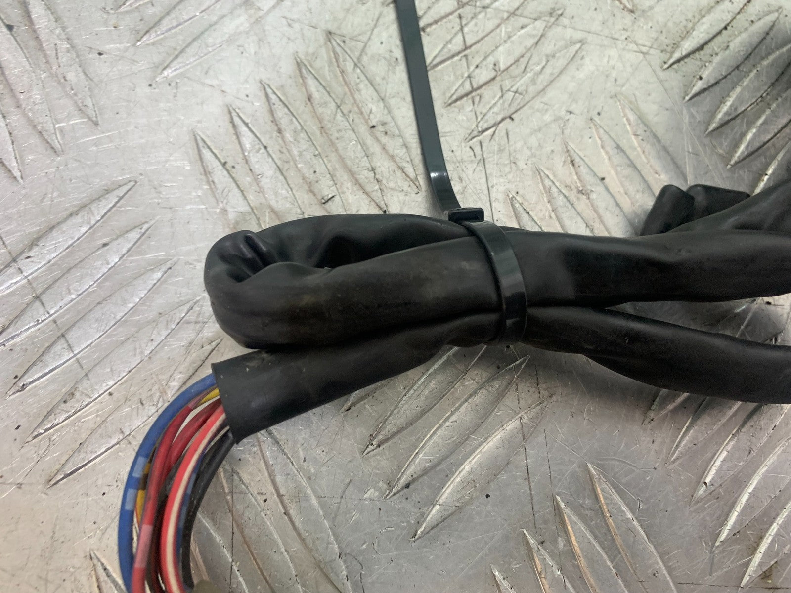 KAWASAKI ZX6R ZX6 F RIGHT SWITCH GEAR  YEAR 1995-1997 (CMB1169)