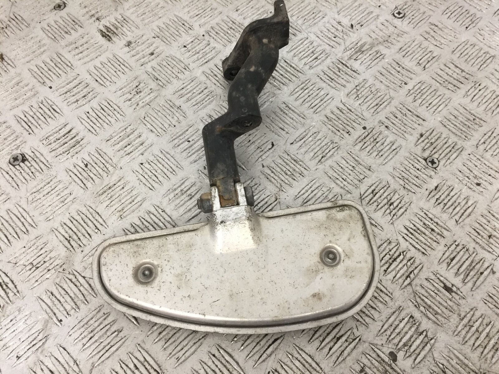 VICTORY V92 C LEFT REAR FOOTBOARD  YEAR 2004 (STOCK 765)