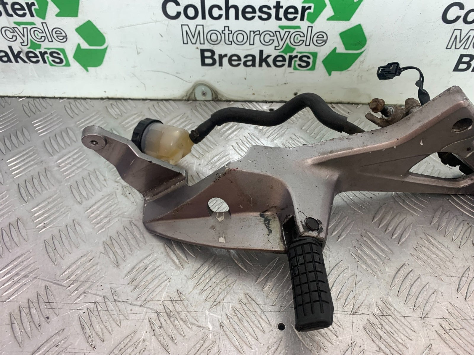 HONDA NT 700 V DEAUVILLE RIGHT HANGER   YEAR 2006-2011 (CMB1211)