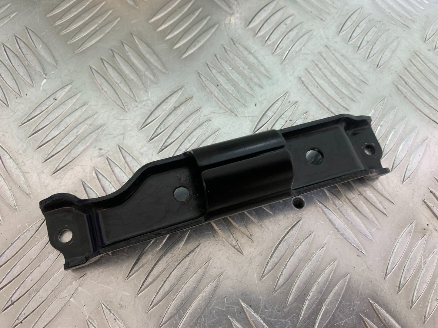 KAWASAKI Z1000 Z 1000 SX PETROL TANK BRACKET YEAR 2011-13 (CMB1000)