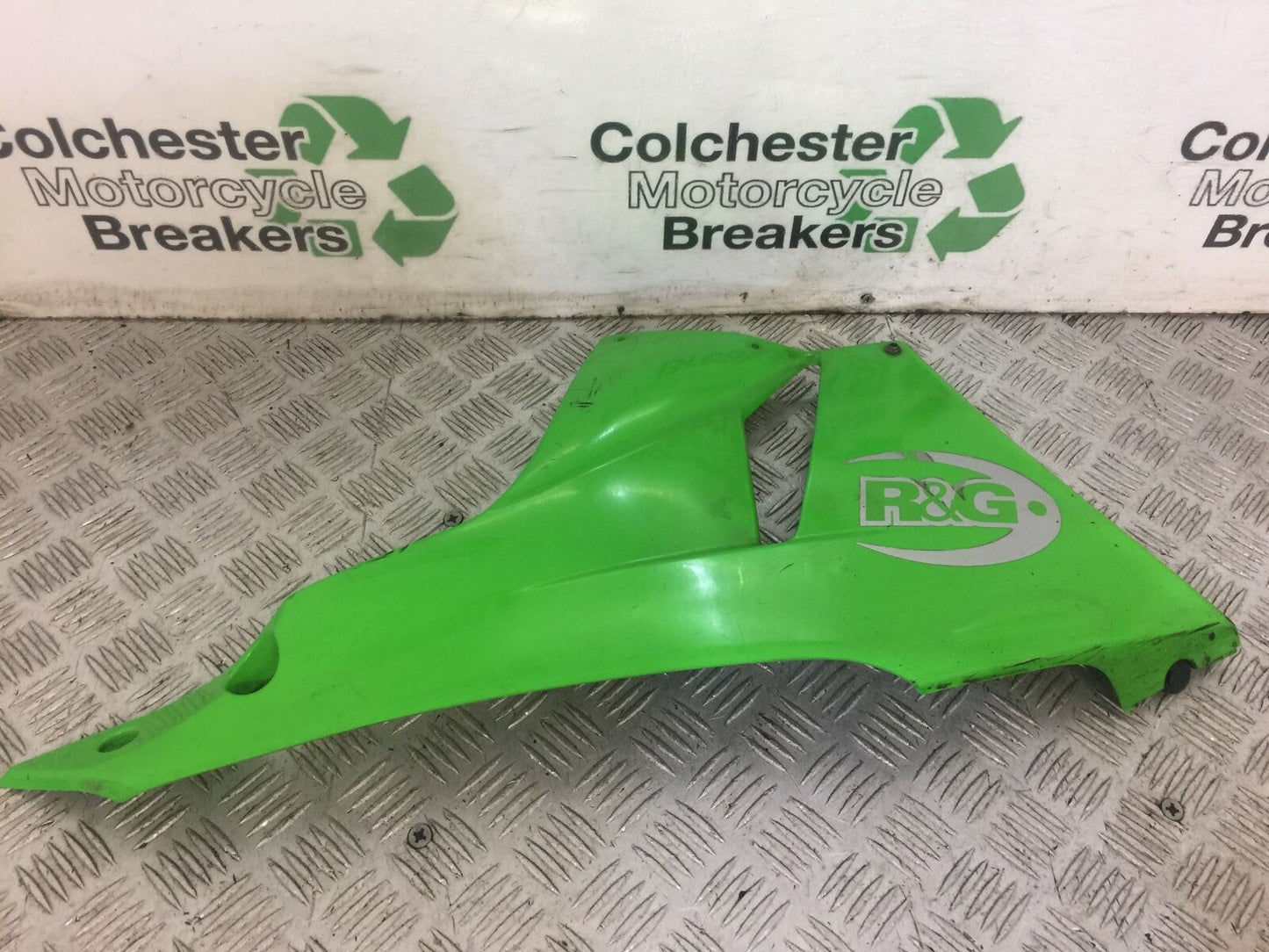 KAWASAKI ZX6R RIGHT LOWER FAIRING PANEL  YEAR 2009-2012  (STOCK 626)